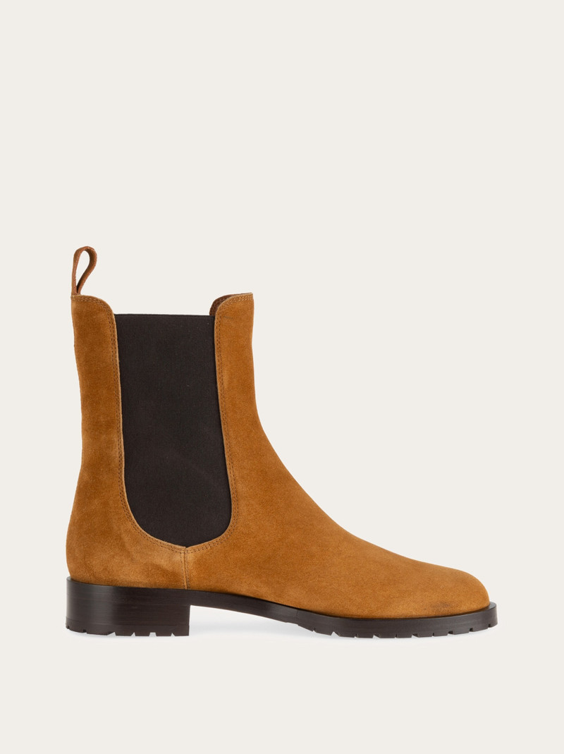 Chelsea boot 5
