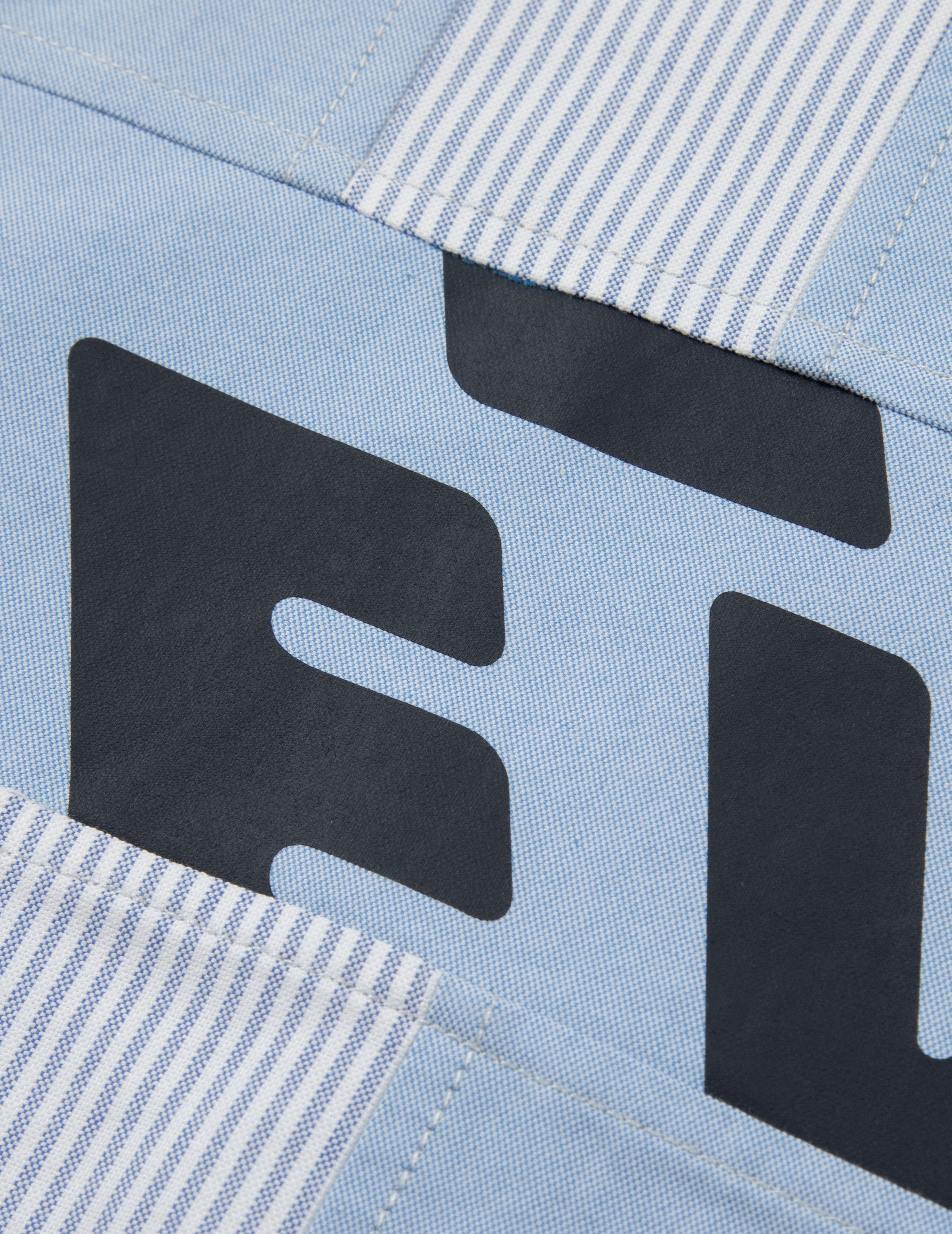 DECONSTRUCTED LOGO PRINT AND KAMON EMBROIDERY SHORT SLEEVES RELAX FIT SHIRT - 4