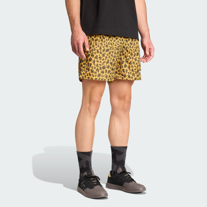Five Ten Logo Line Short 4