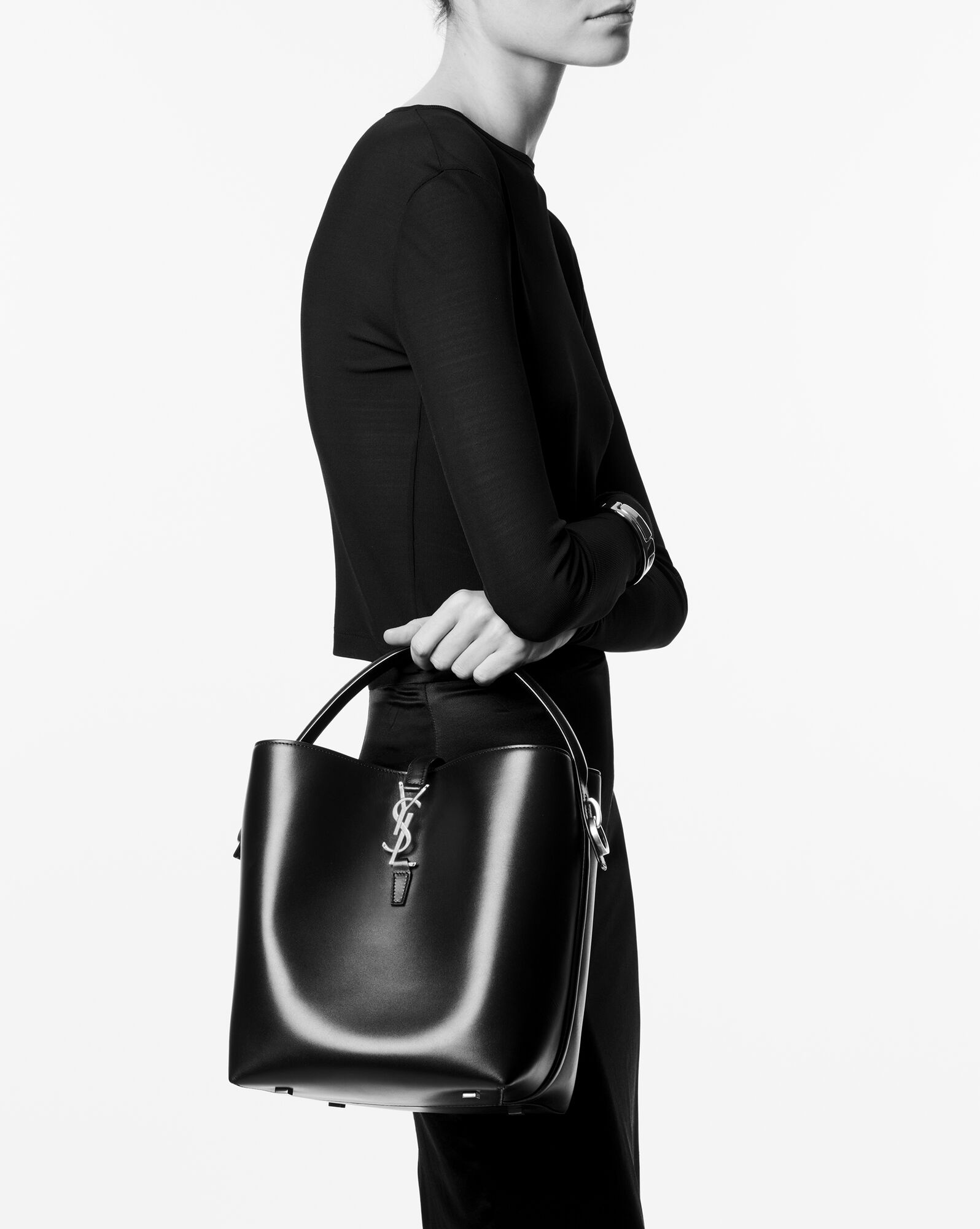 le 37 in canvas and leather - 2