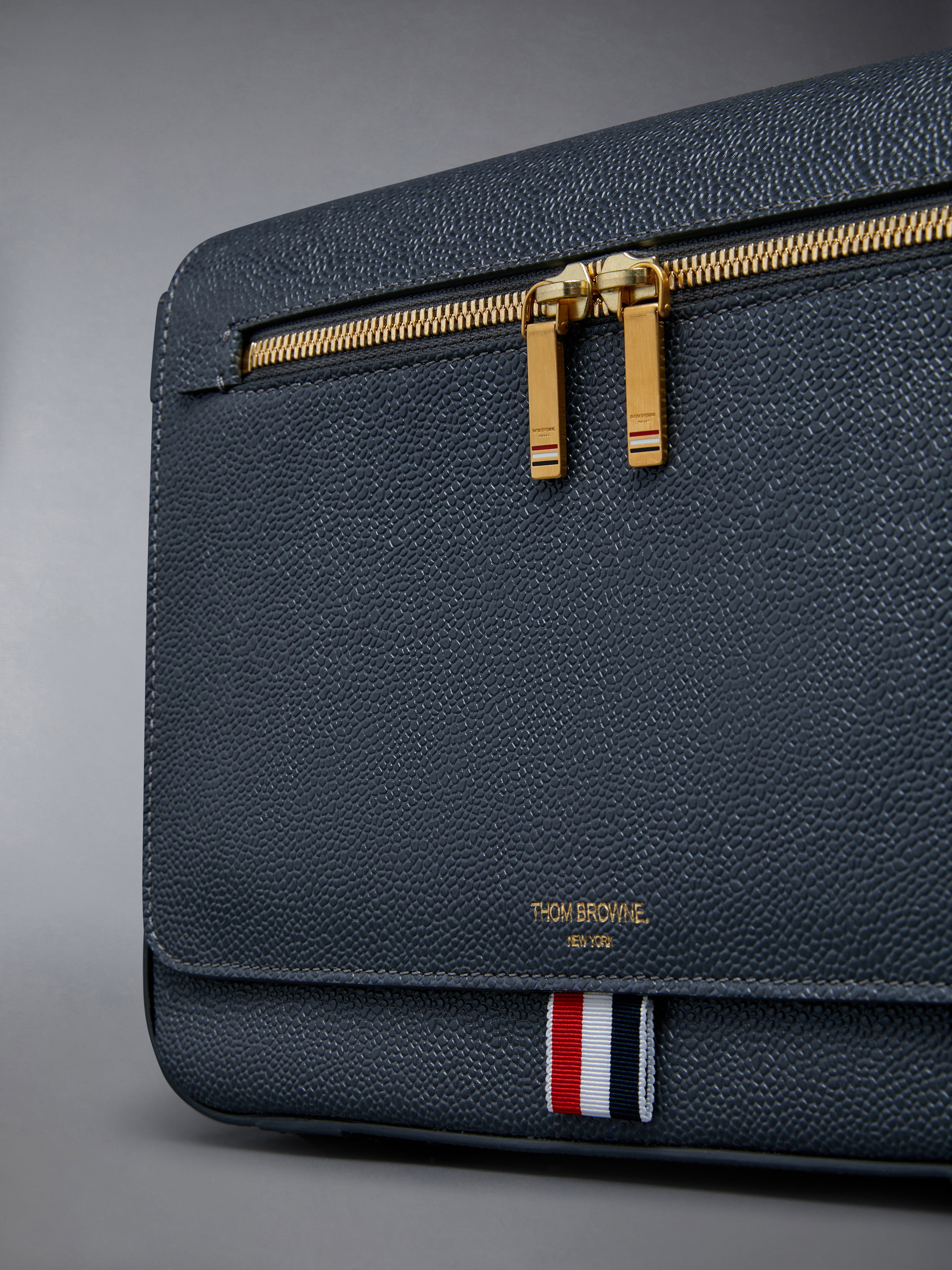 Pebble Grain Leather Reporter Bag - 6