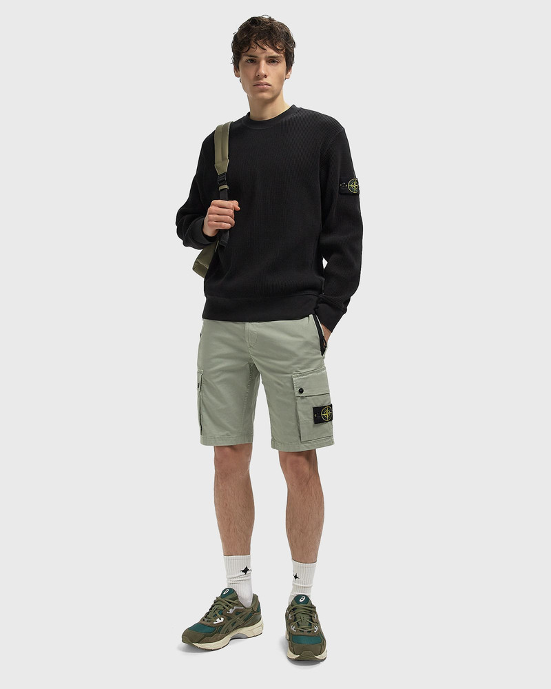 Stone Island CARGO SHORTS outlook