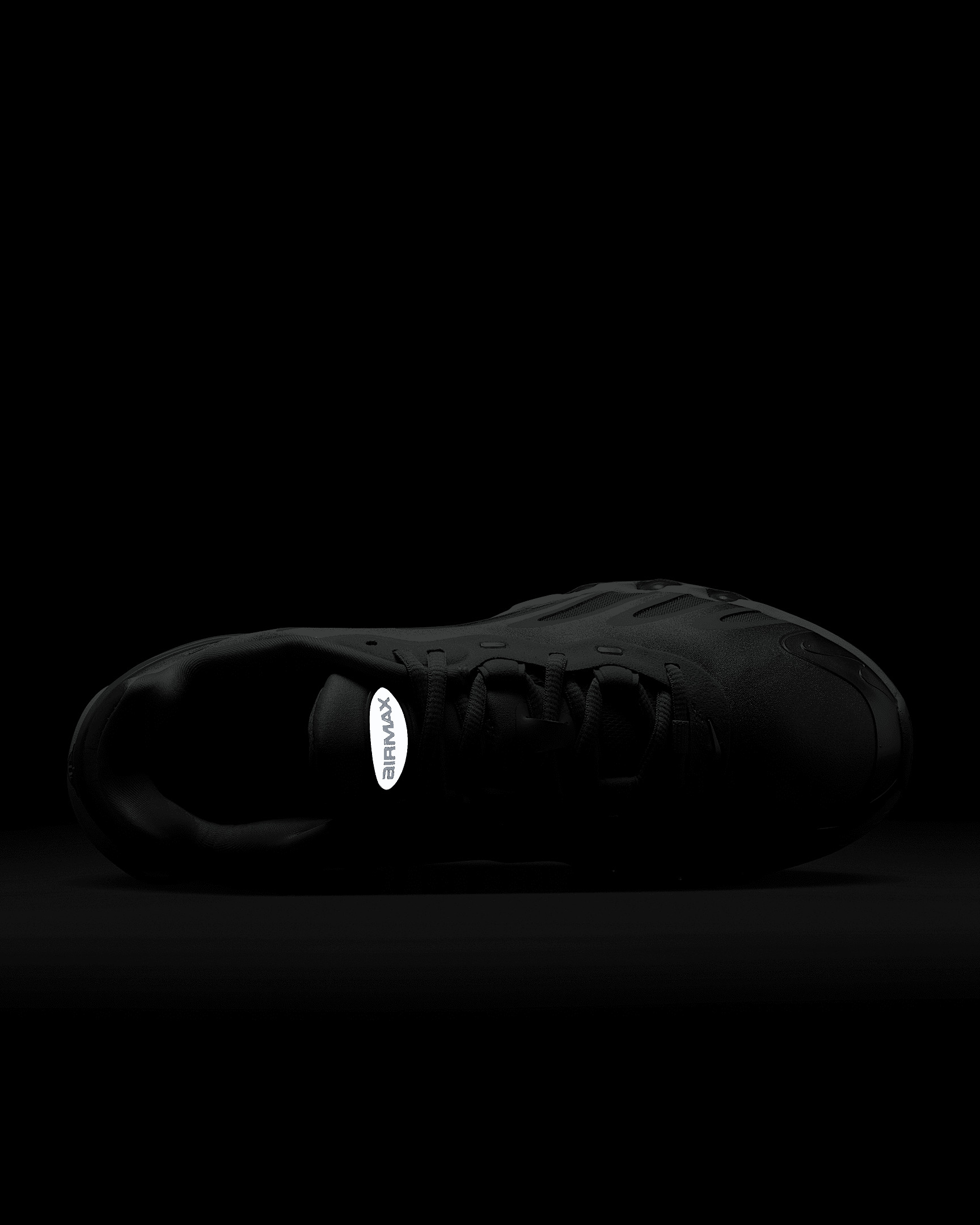 Nike Air Max Dn8 Women's Shoes - 9