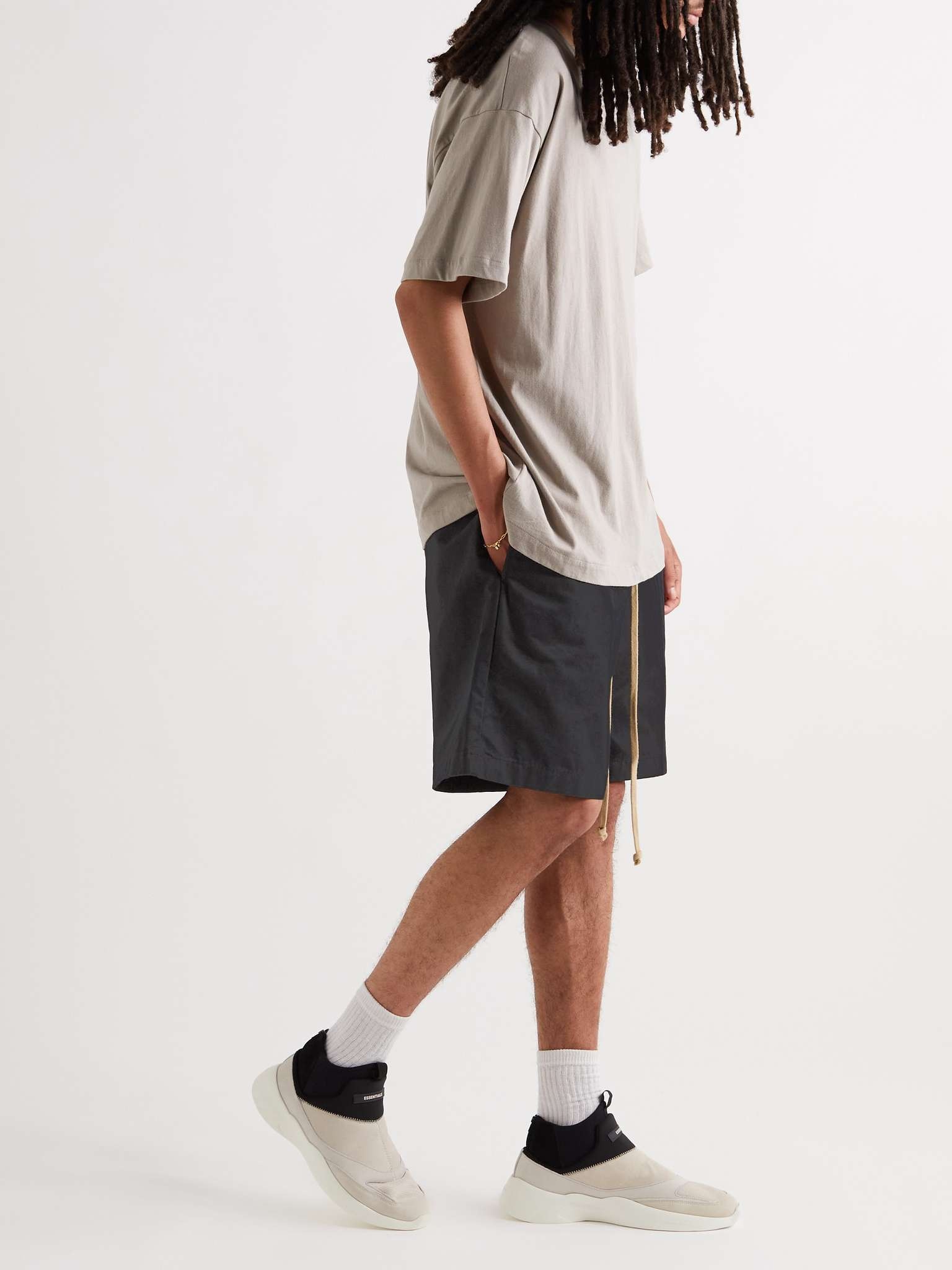 Wide-Leg Logo-Appliquéd Cotton-Twill Shorts - 2