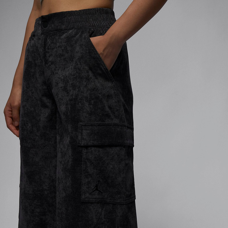 Jordan (WMNS) Air Jordan Chicago Corduroy Pants 'Black' FD8210-010 outlook