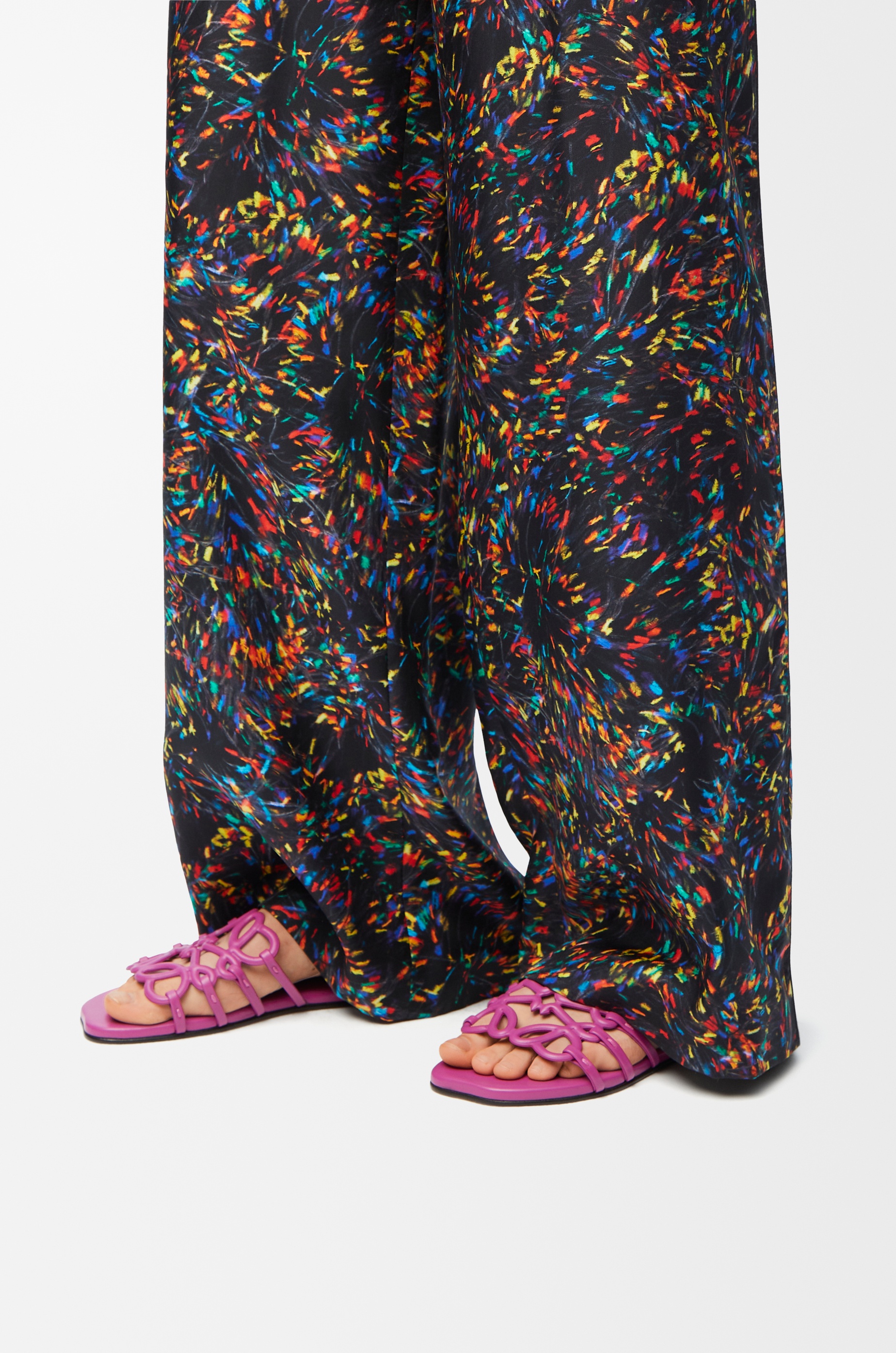 Petal Anagram slide in soft calfskin - 2