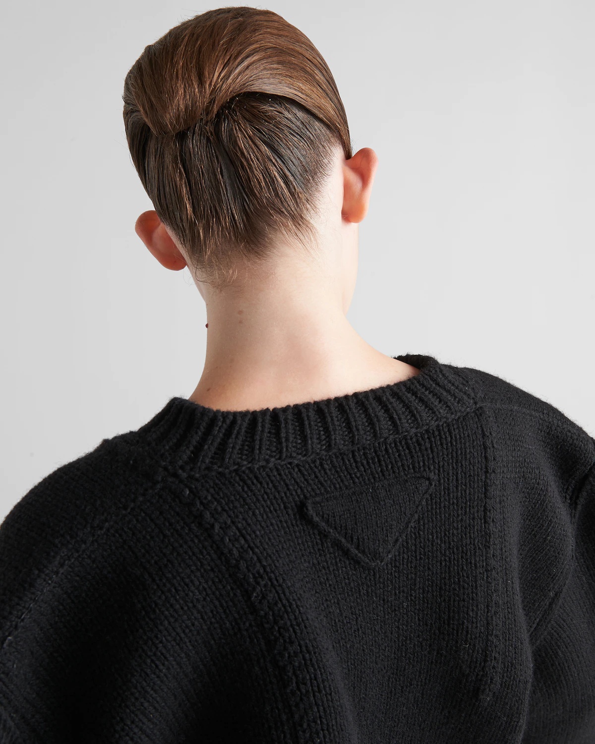 Wool and cashmere V-neck sweater - 4