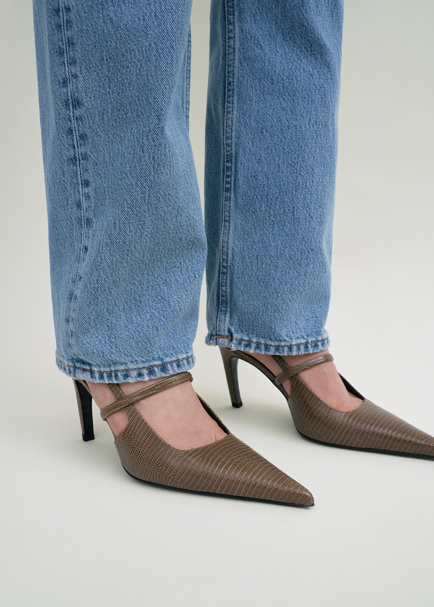 Lizard-embossed stiletto slingbacks dark olive - 3