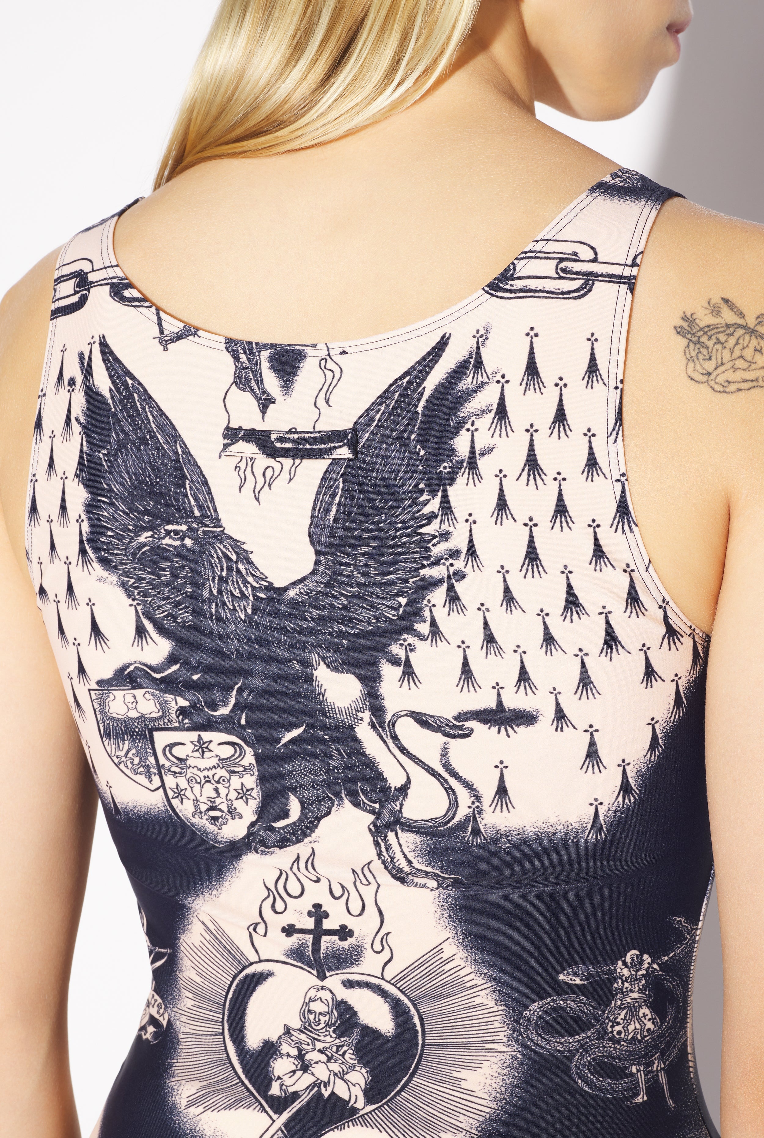 THE HERALDRY TATTOO TANK TOP - 5