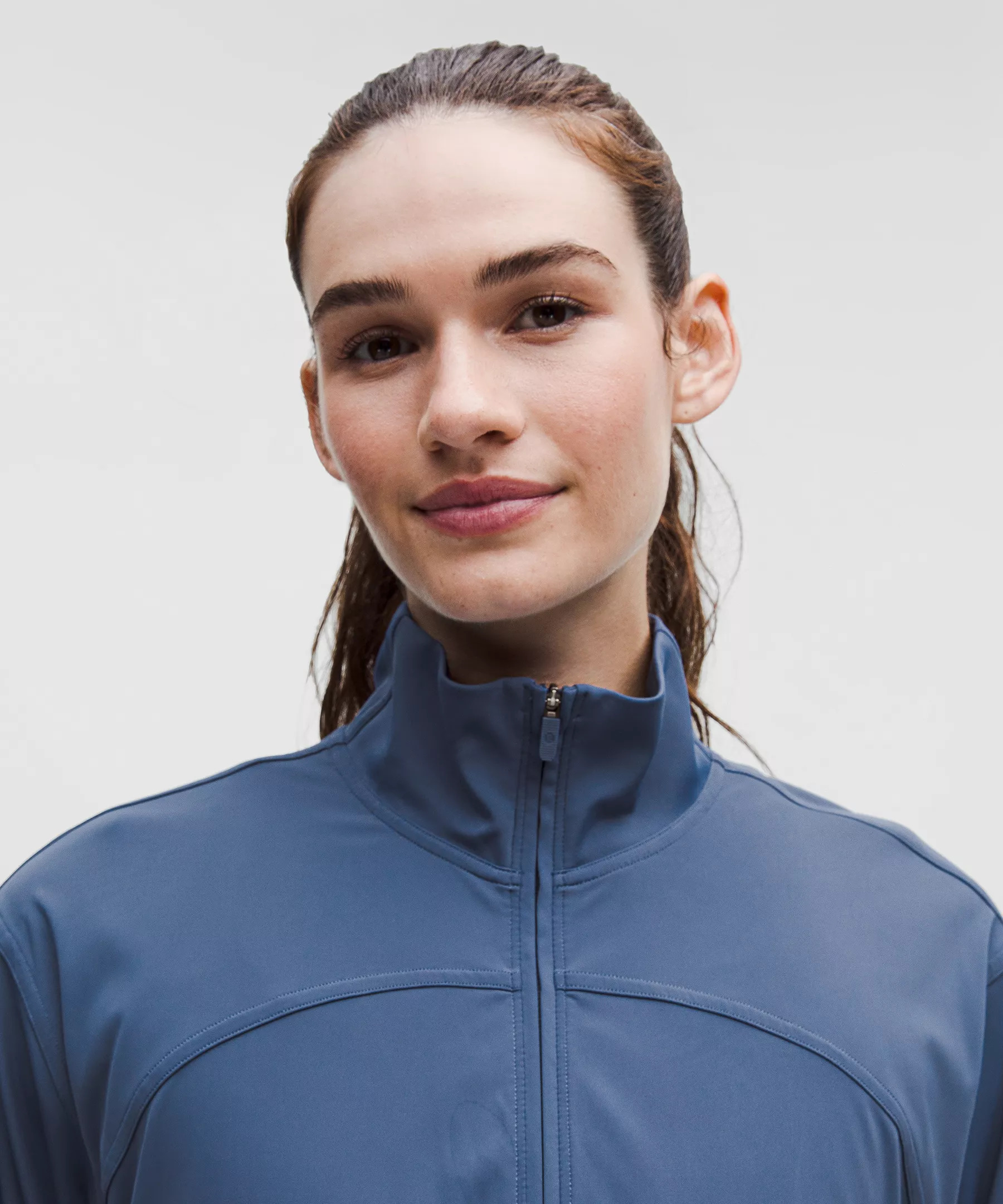 Sleek Full-Zip Running Jacket - 4