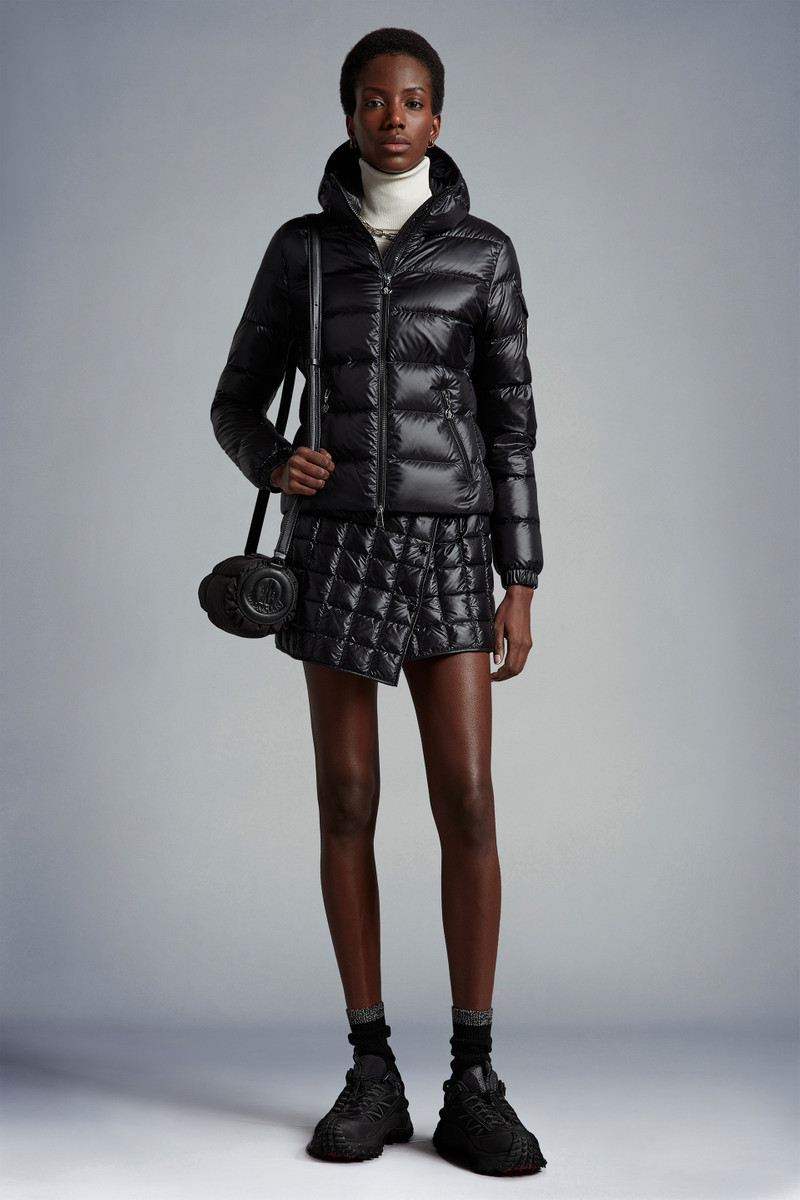 Moncler Gles Short Down Jacket outlook