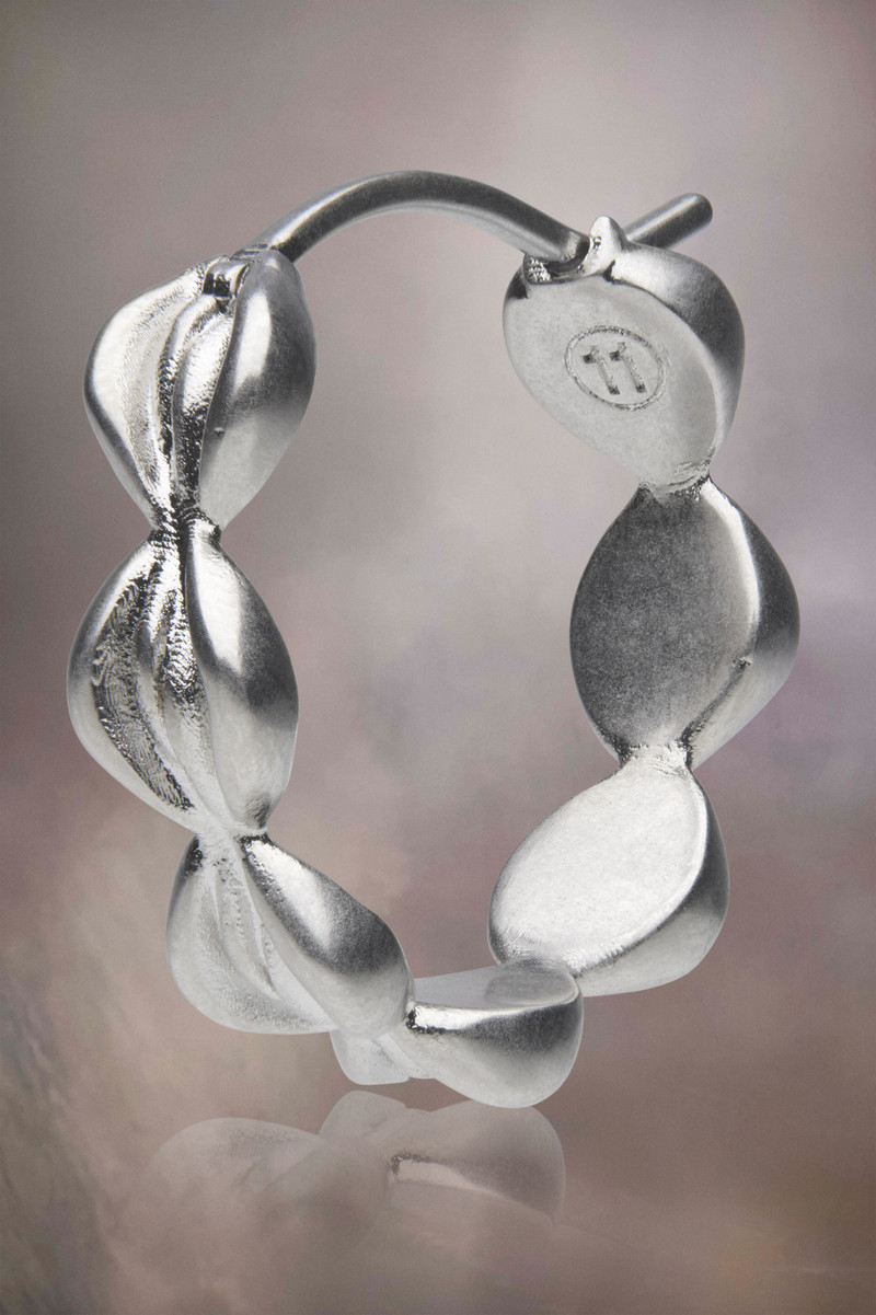 Timeless hoop earrings 3