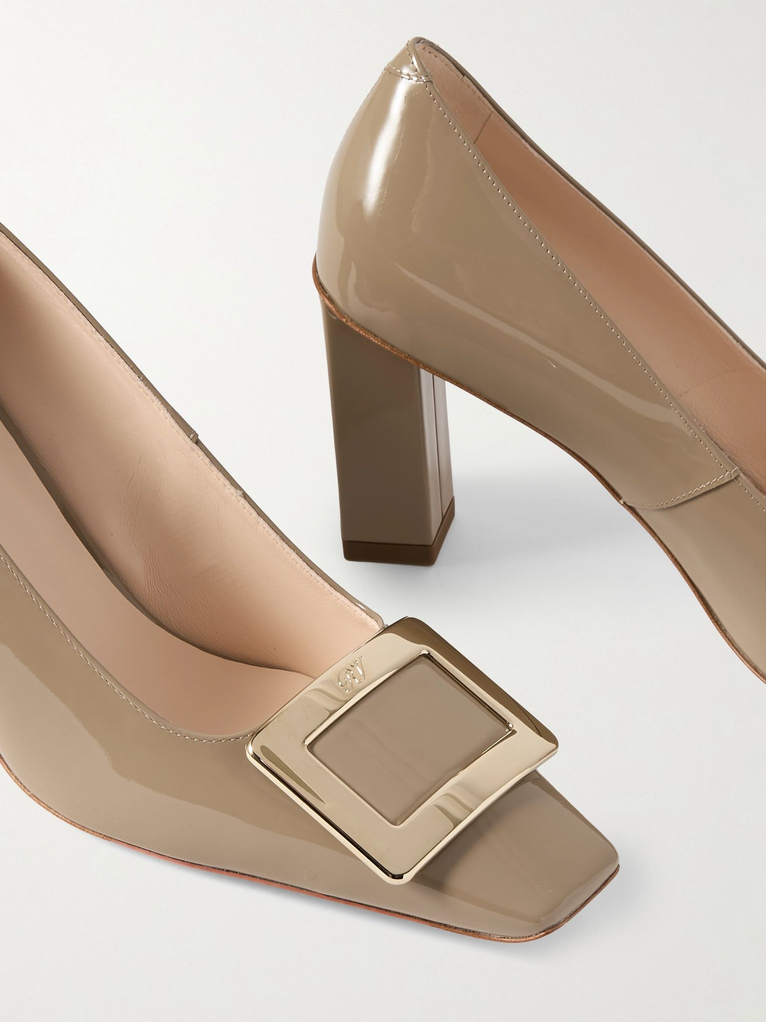 Belle Vivier 75 buckled patent-leather pumps Beige - 4