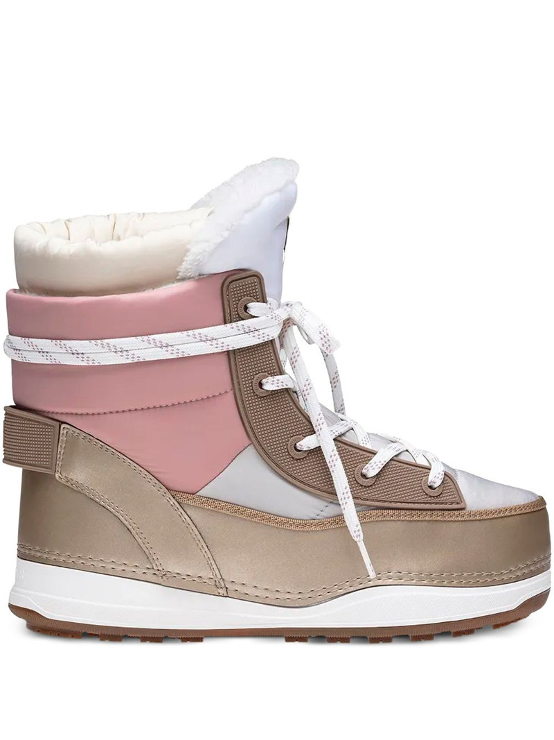 lace-up snow boots 1