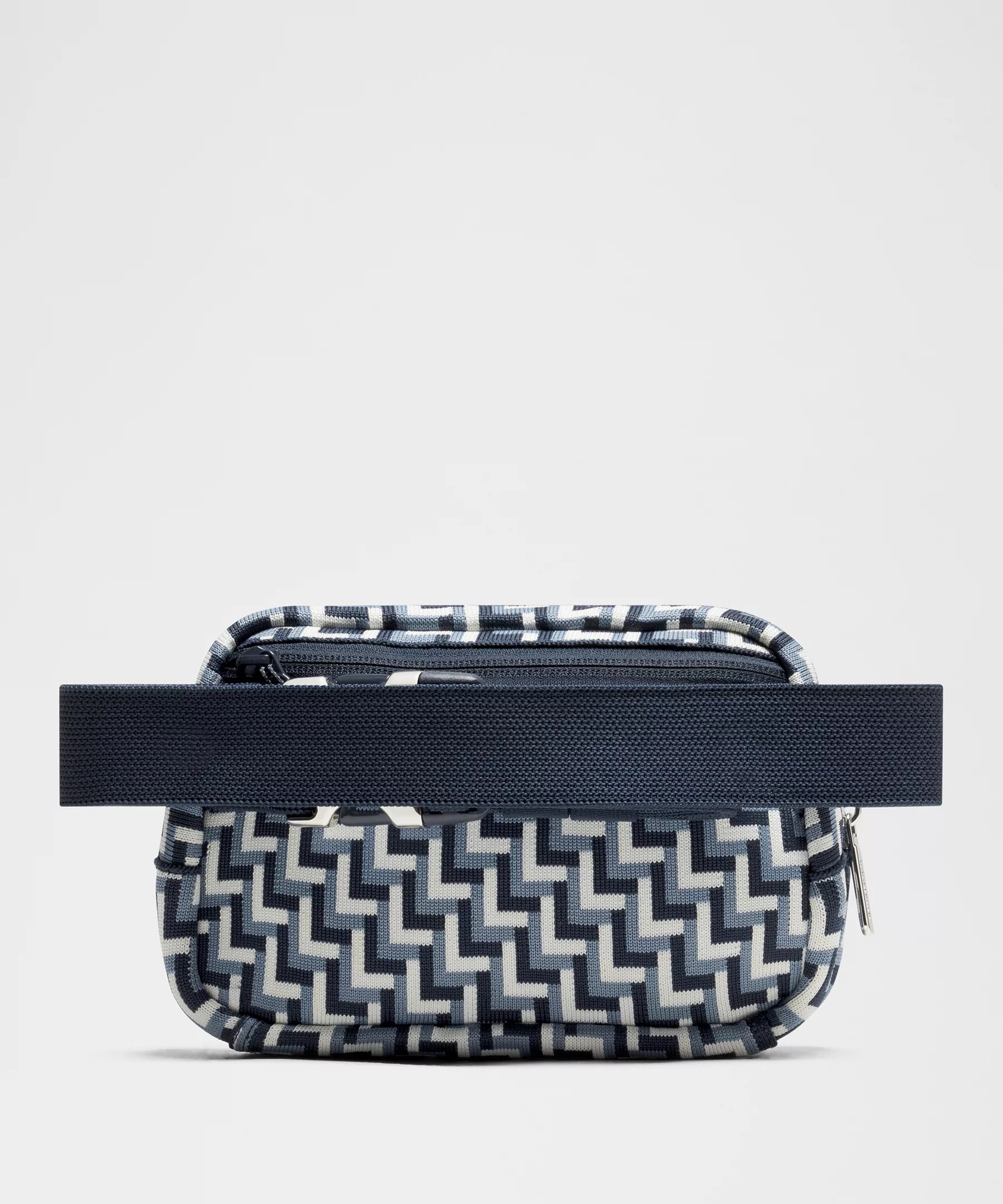 Everywhere Belt Bag 1L *L Monogram Knit - 2