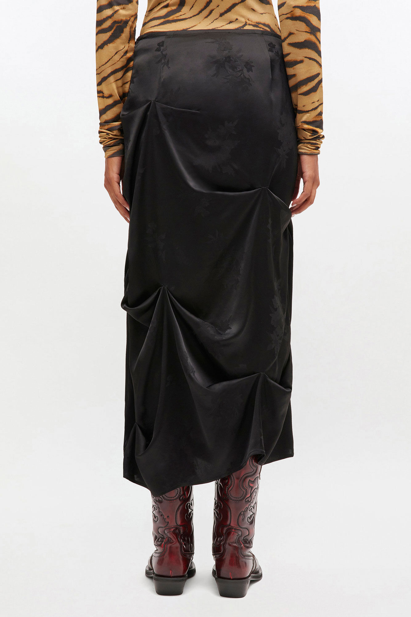 BLACK DRAPED SKIRT - 4