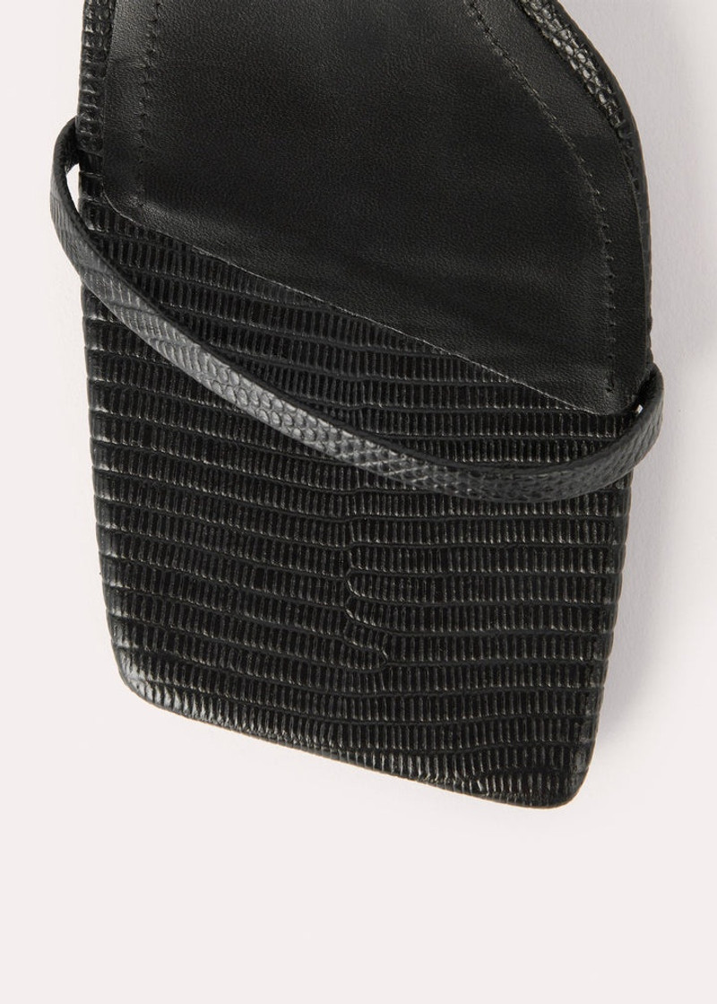 The strappy sandal black lizard 5