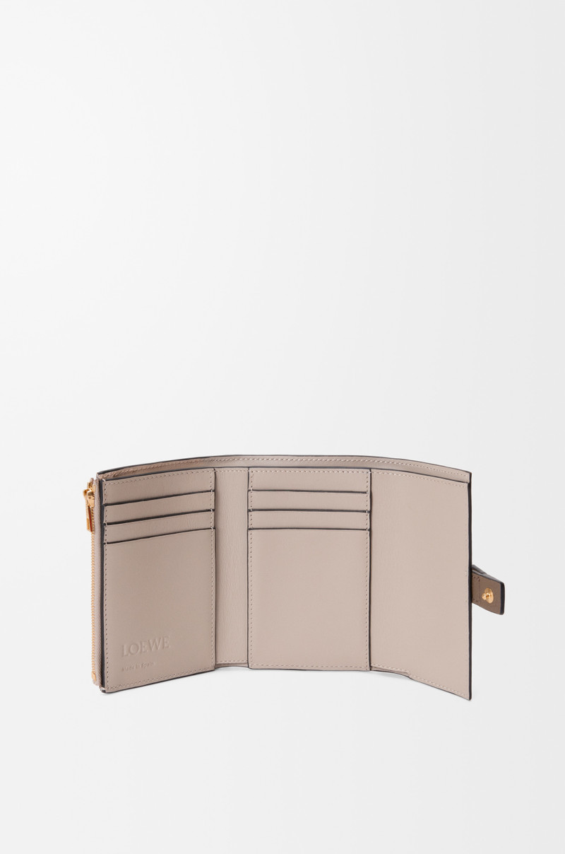 Loewe Small vertical wallet in soft grained calfskin outlook