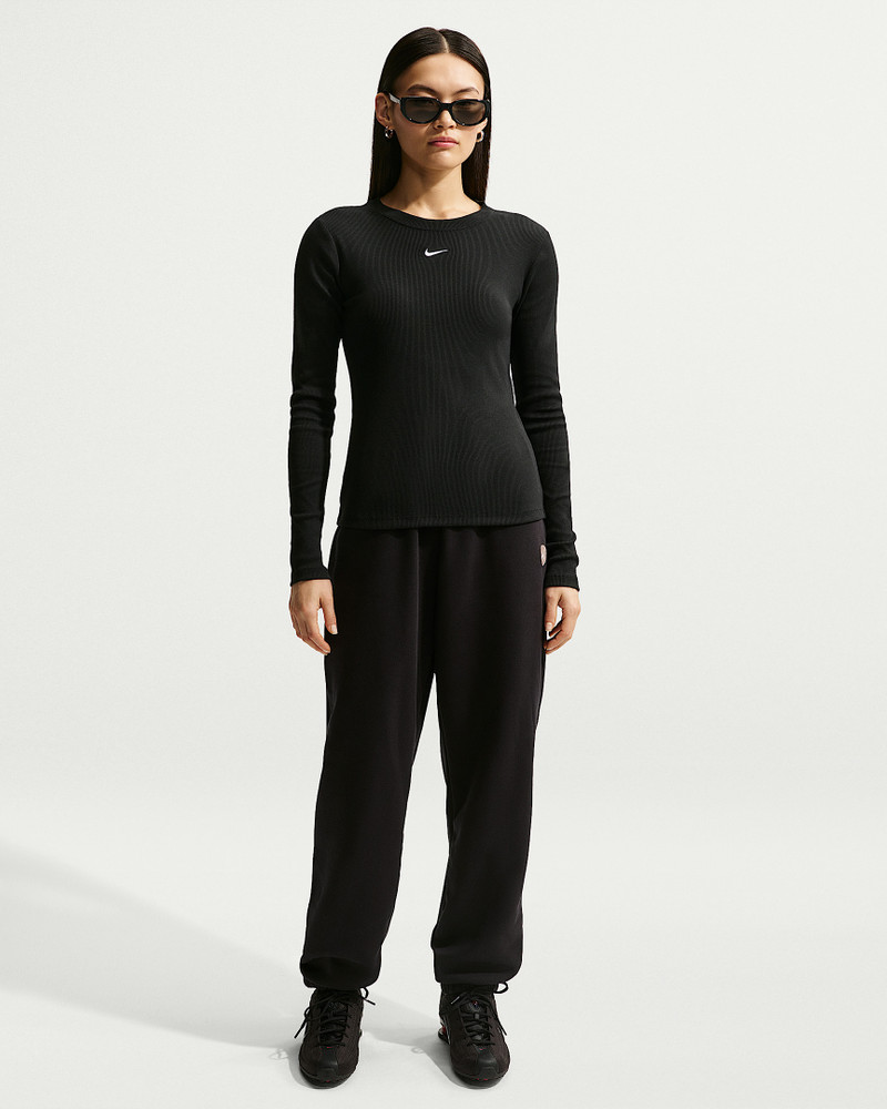 Nike Sportswear Women's Tight Long-Sleeve Ribbed T-Shirt 4