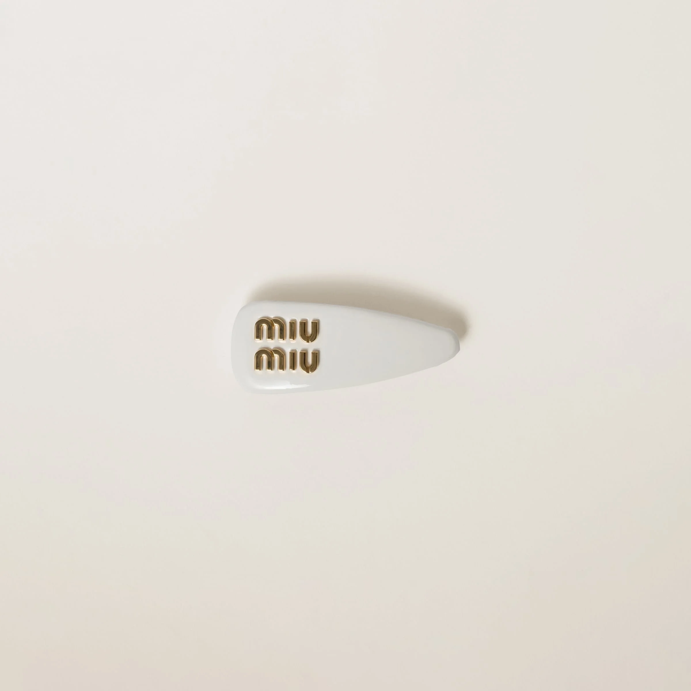 Patent leather hair clip - 1