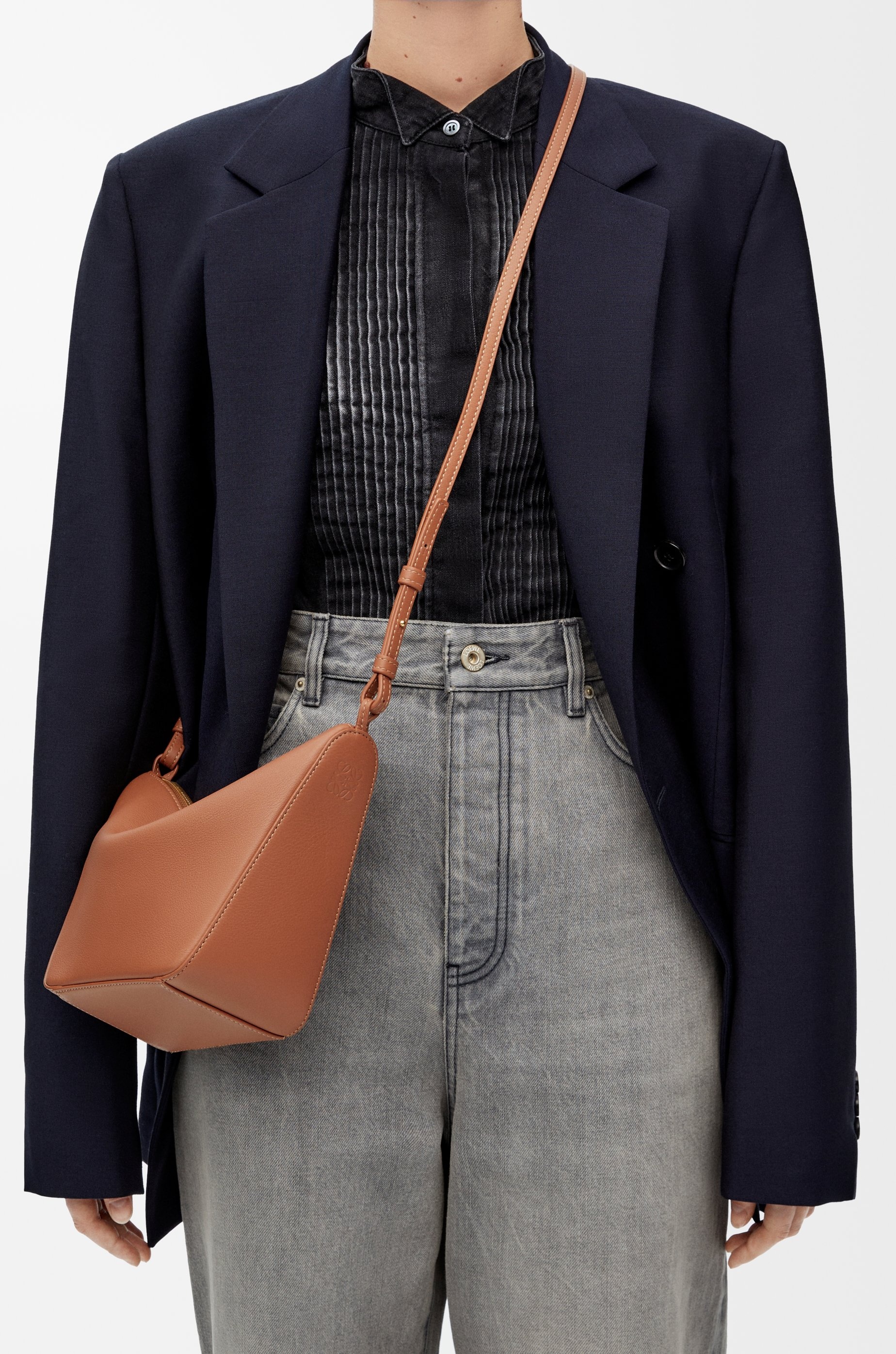 Mini Hammock Hobo bag in classic calfskin - 4