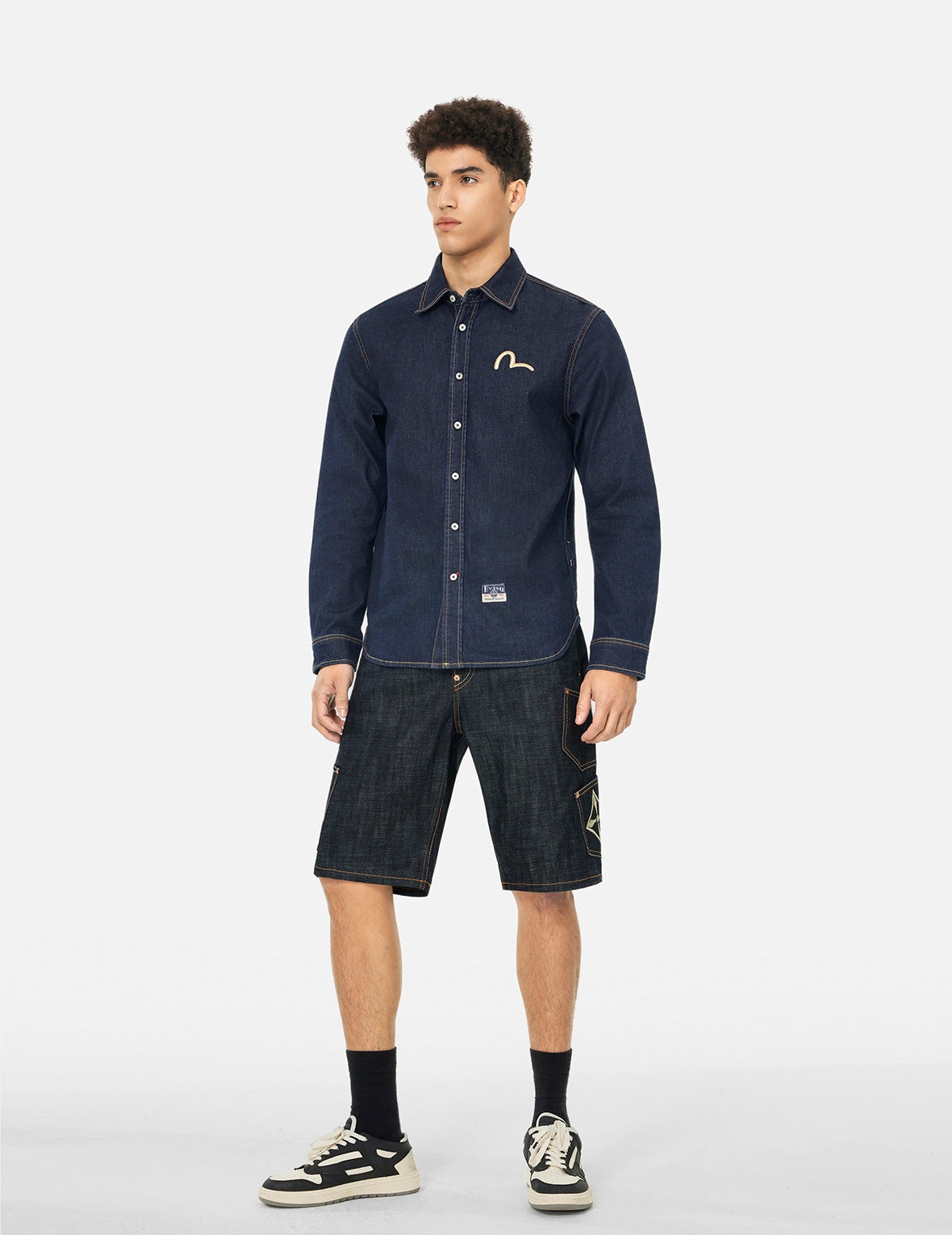 Multi-Pocket with Brocade Patch Regular Fit Denim Shorts - 4