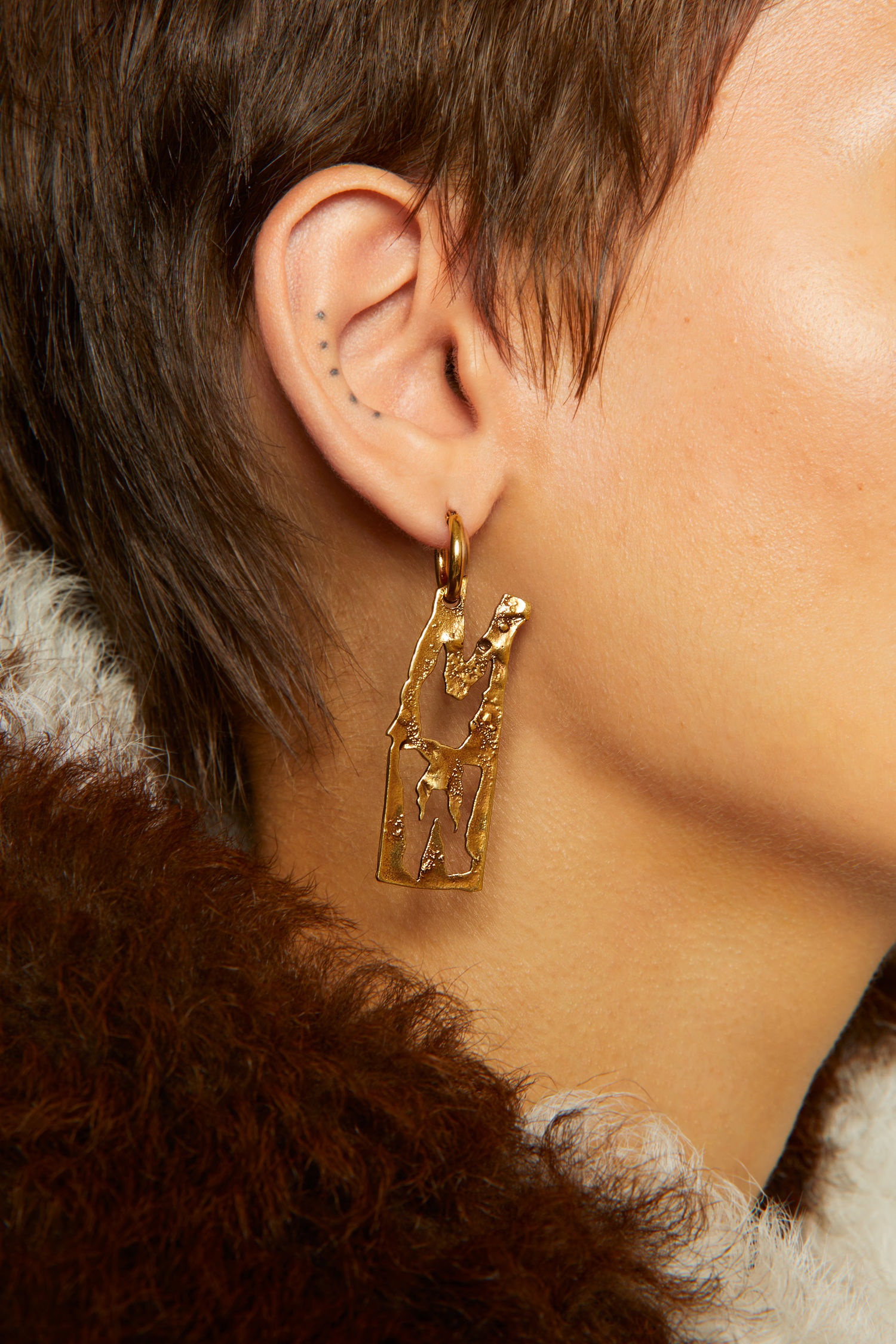 M earring gold - 3