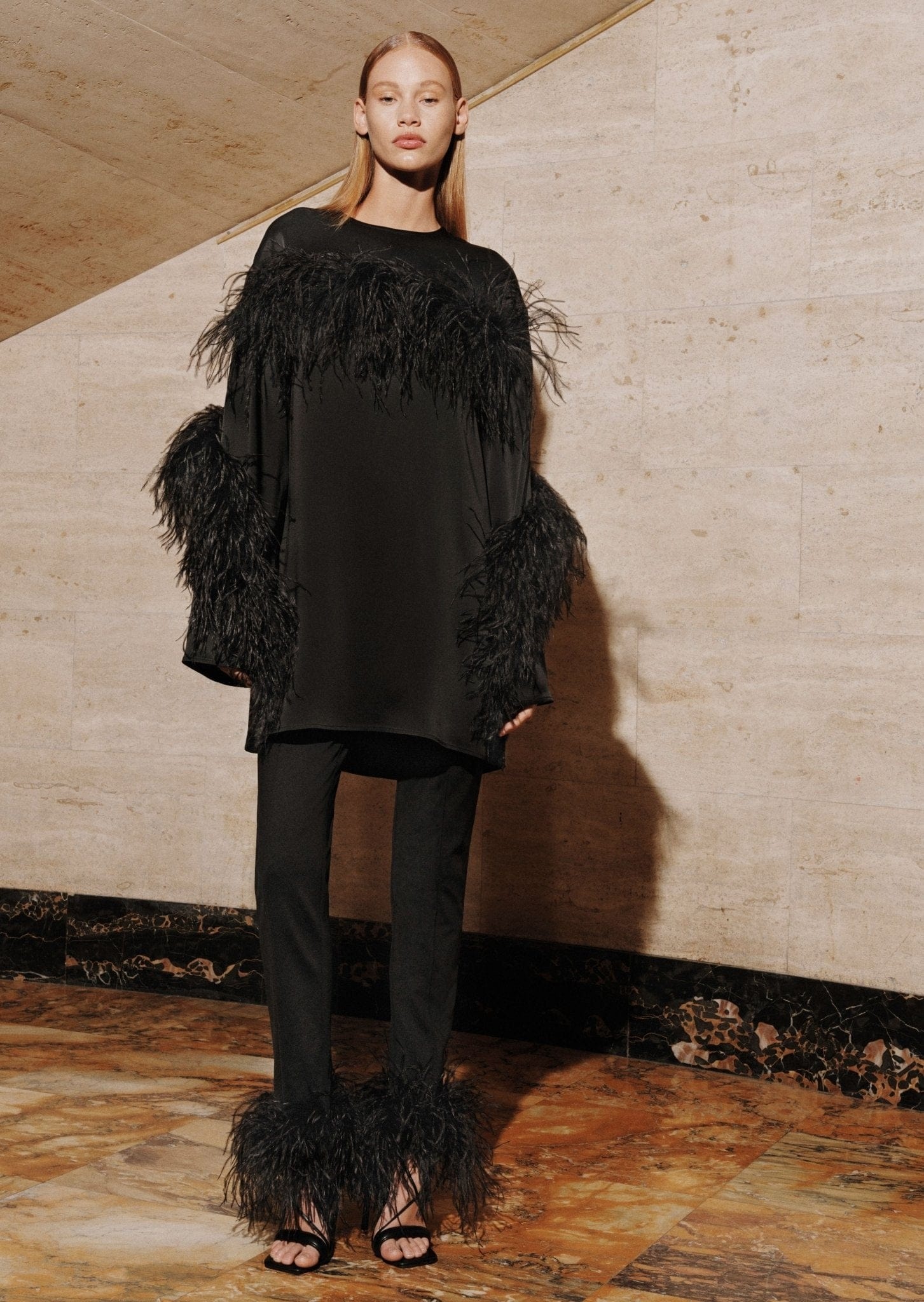 Scuba Legging With Feathers - 4
