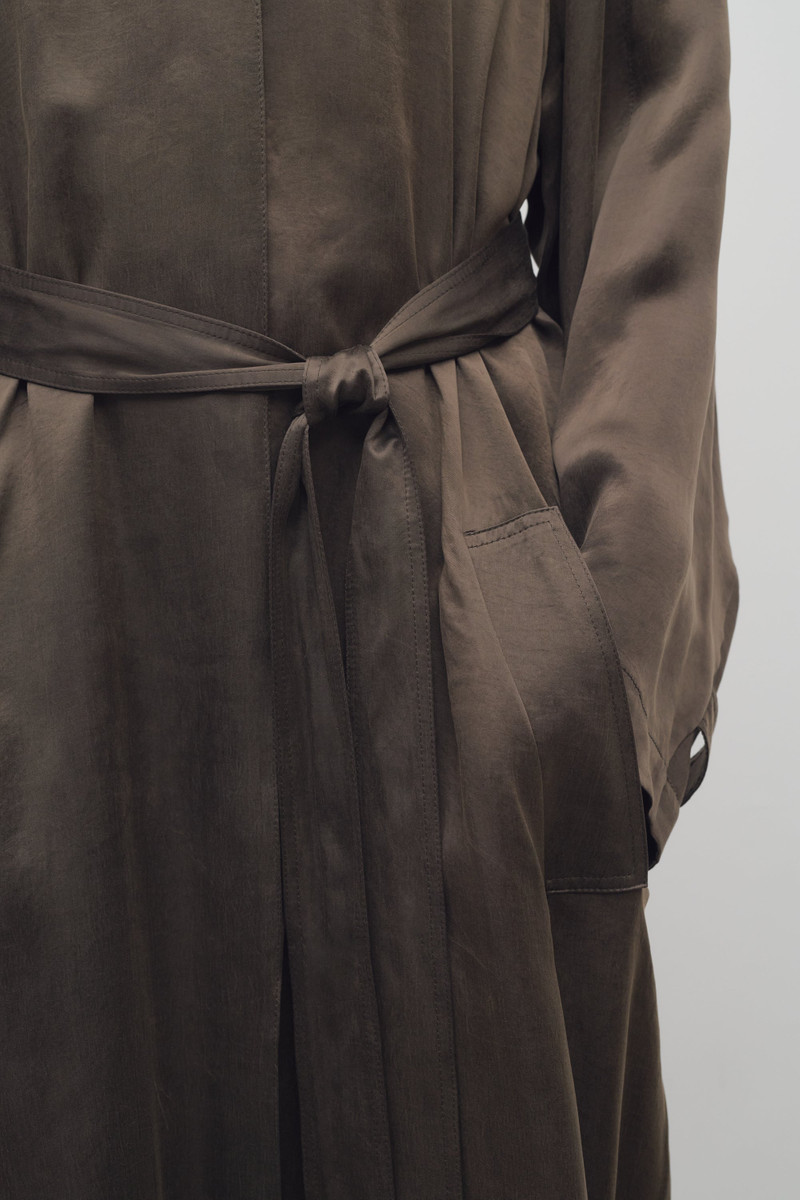 Ryo Coat in Cupro 7