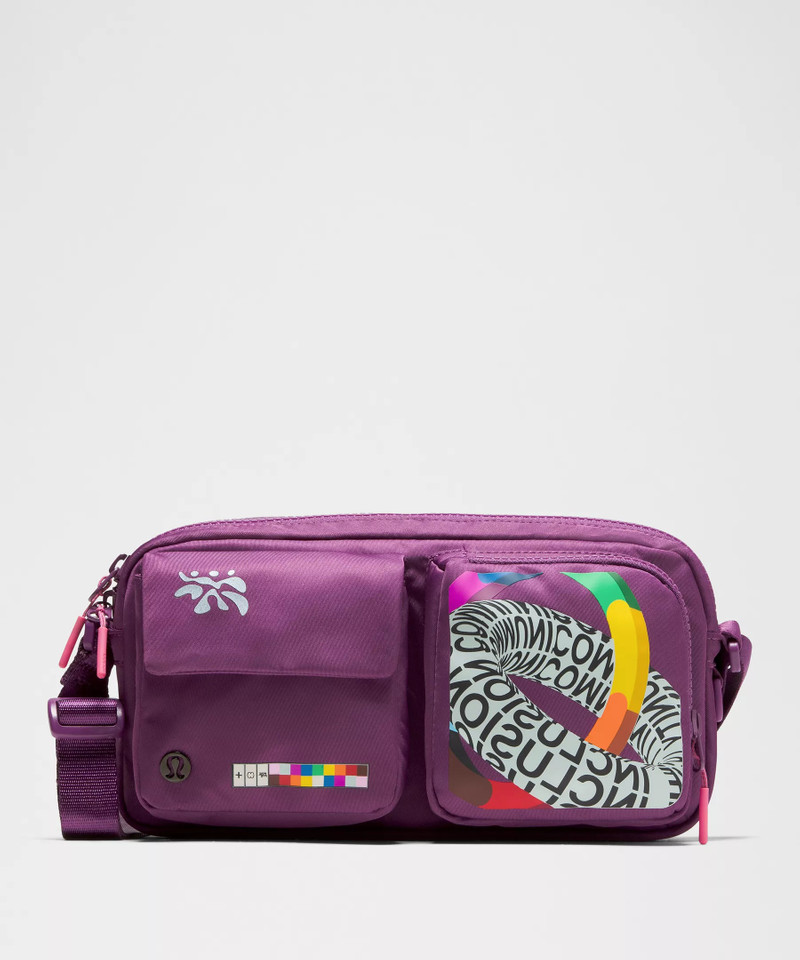 Multi-Pocket Crossbody Bag 2.5L *Pride 1