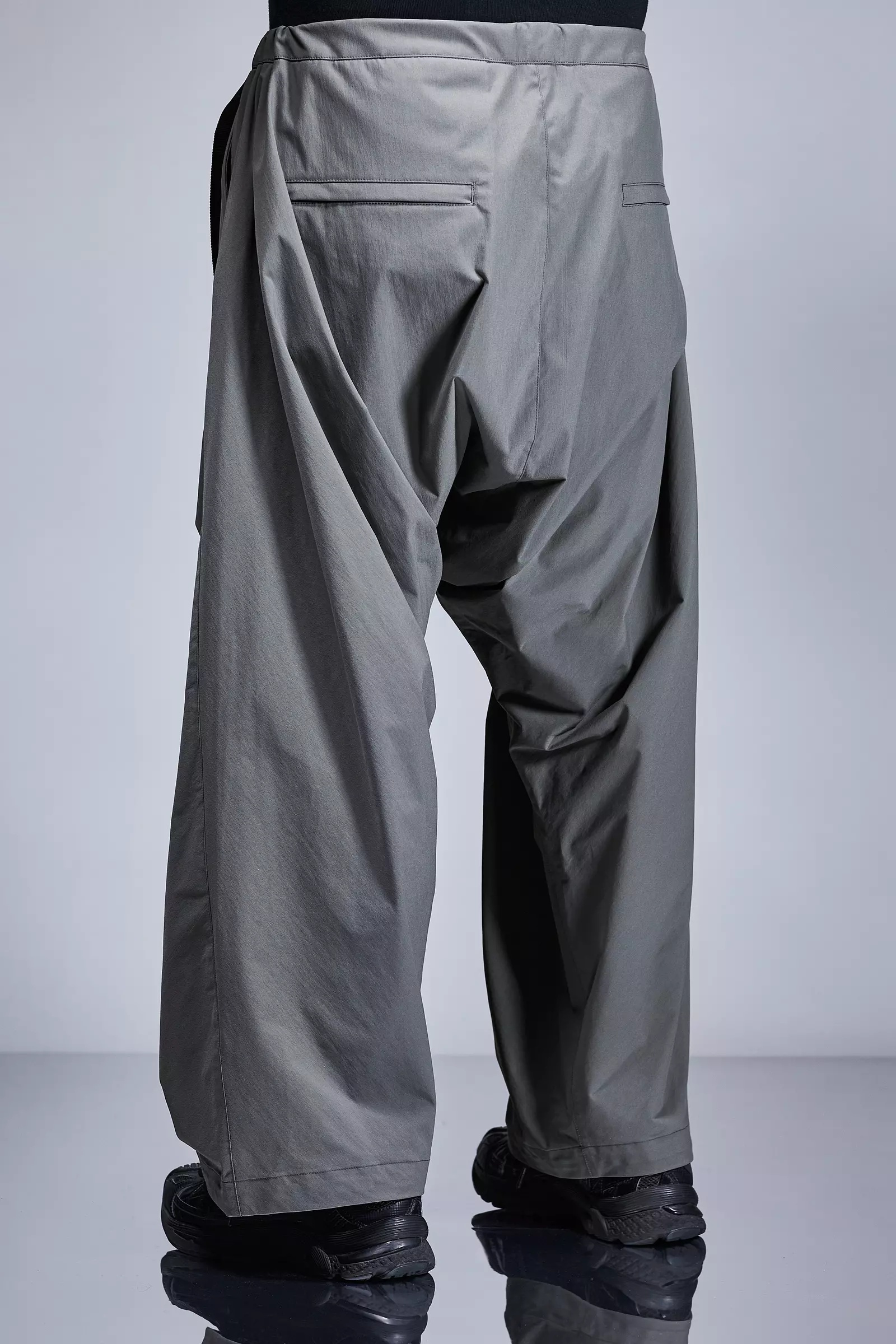 P30BL-E Encapsulated Nylon Ultrawide Drawcord Trouser Black - 30