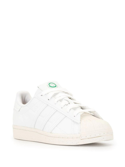 adidas Superstar low-top sneakers outlook