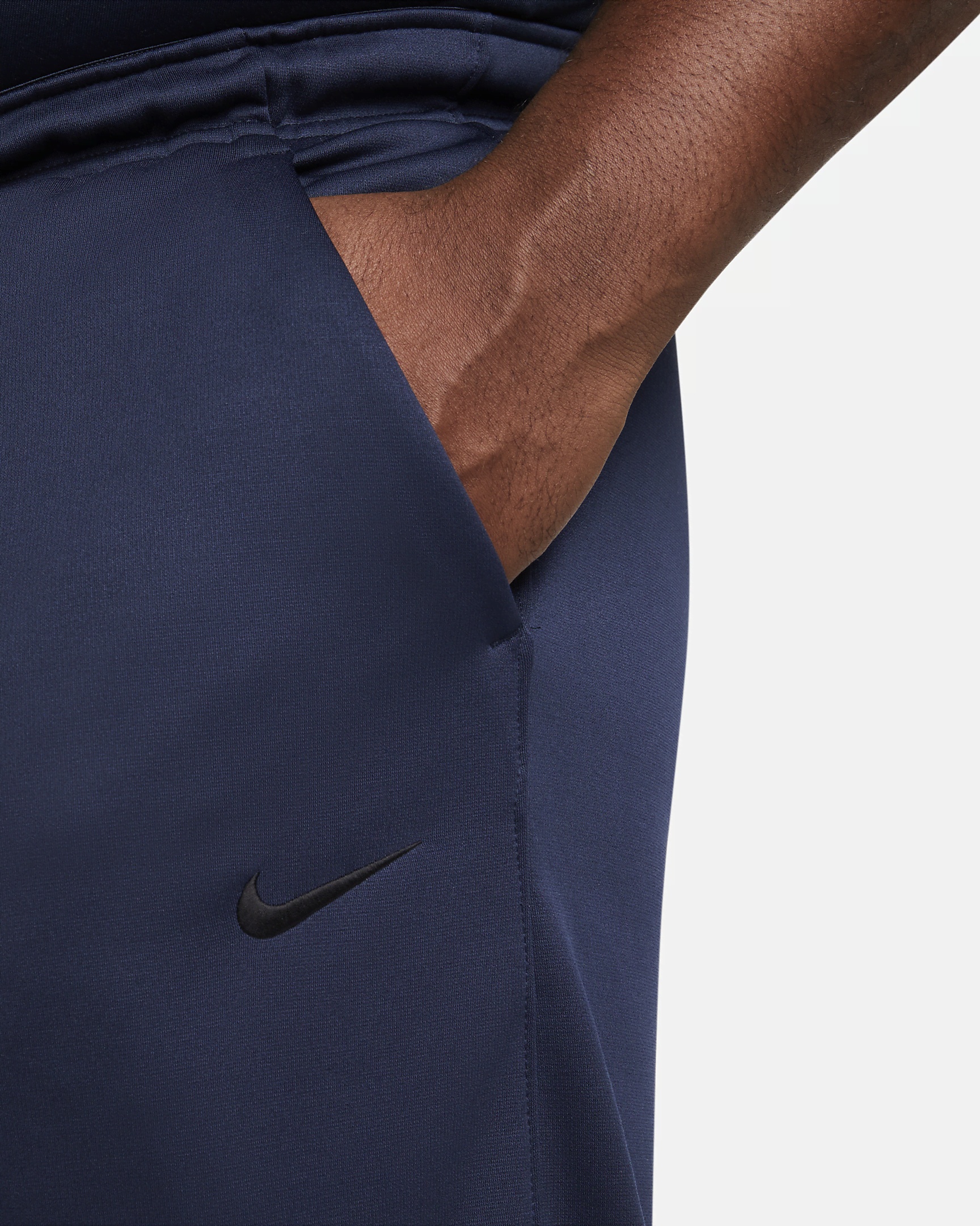 Nike Therma Men's Therma-FIT Tapered Fitness Pants - 10