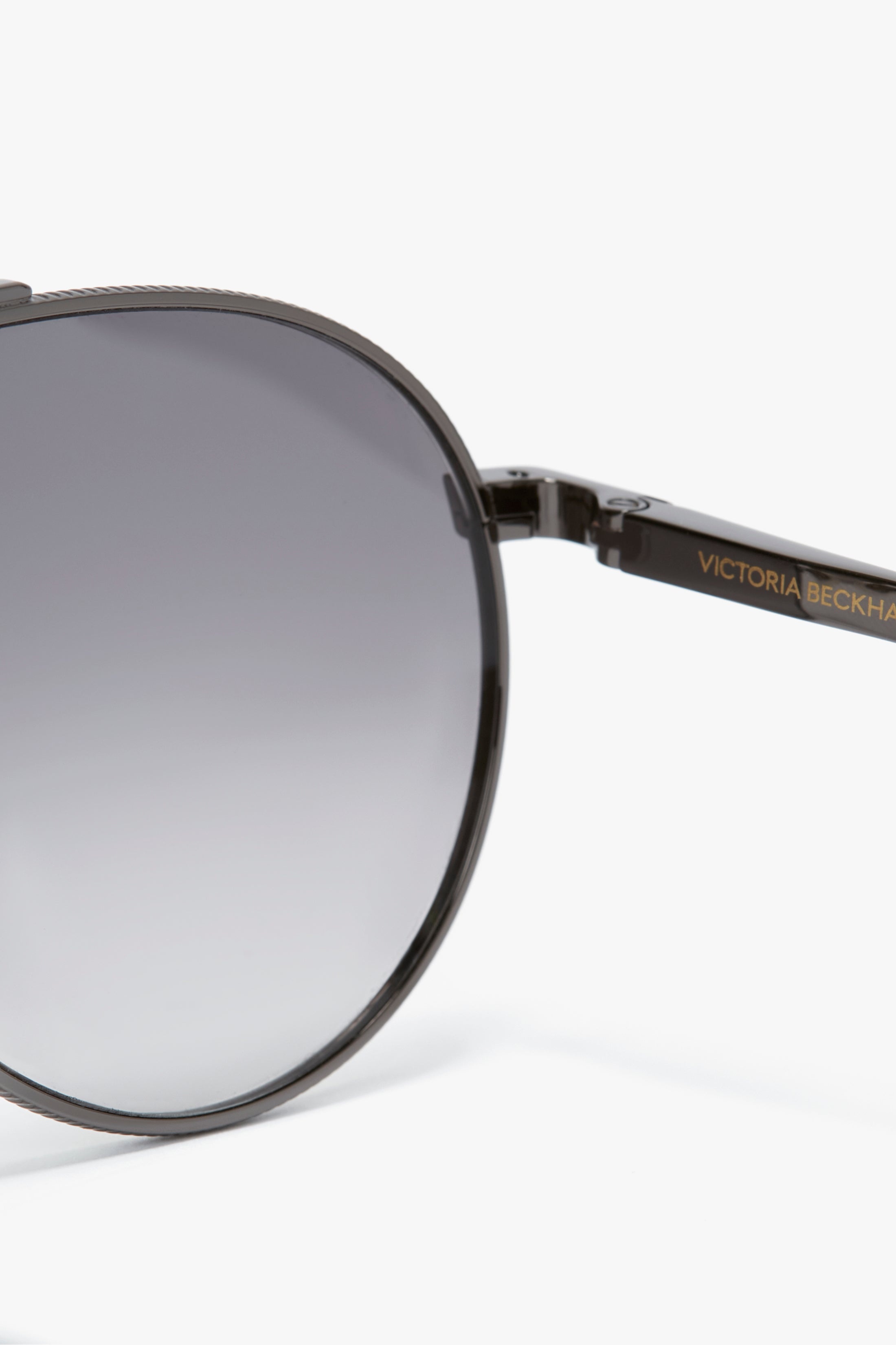 V Metal Pilot Sunglasses In Grey Gradient - 5