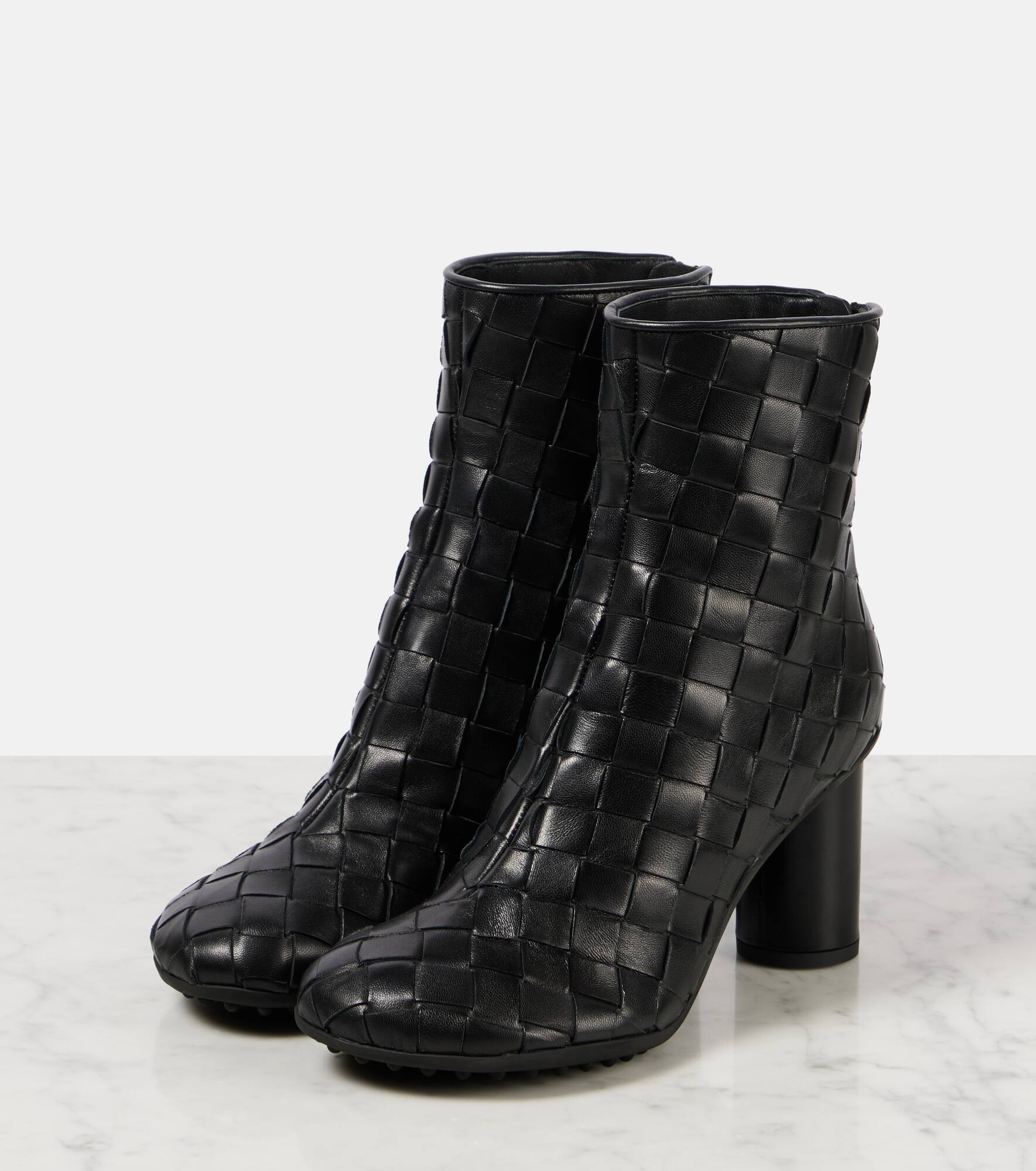 Intrecciato leather ankle boots - 4