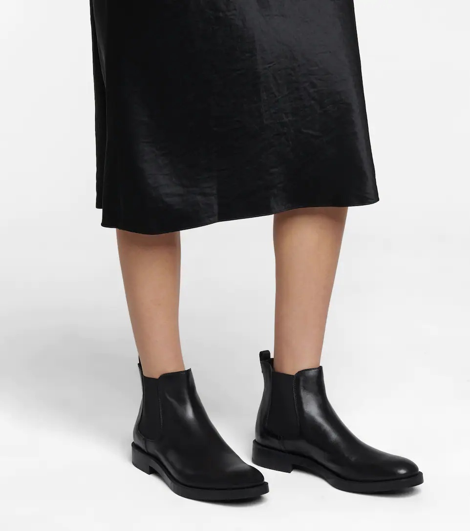 Leather Chelsea boots - 4