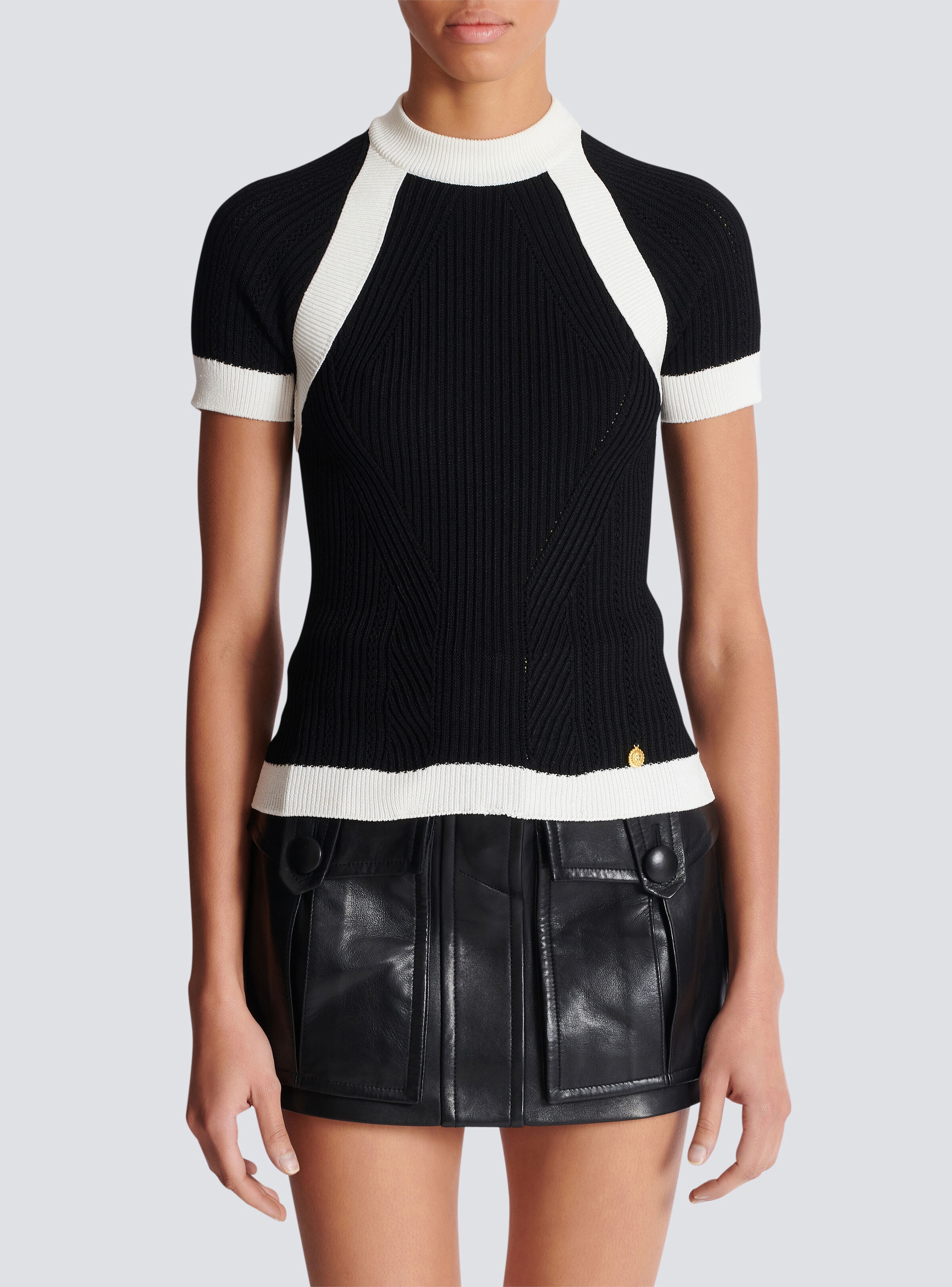 Short-sleeved knit top - 5