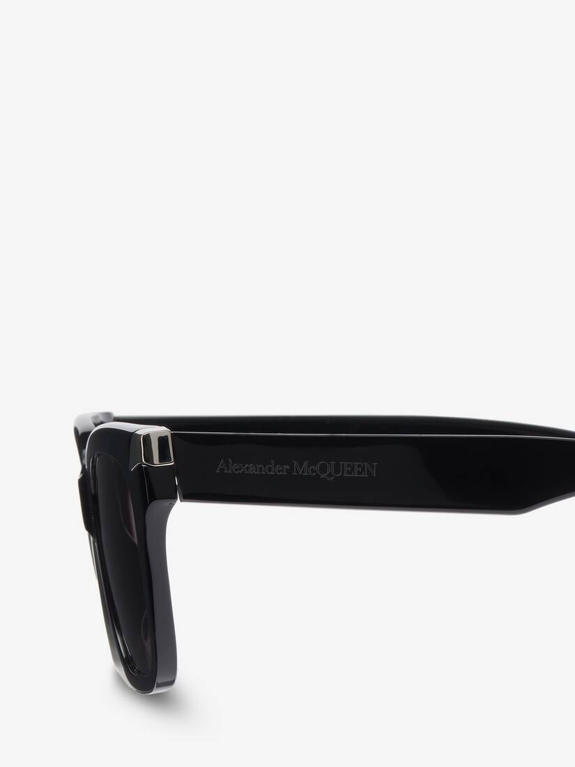 Women's Punk Rivet Oversize Sunglasses in Black/smoke - 5