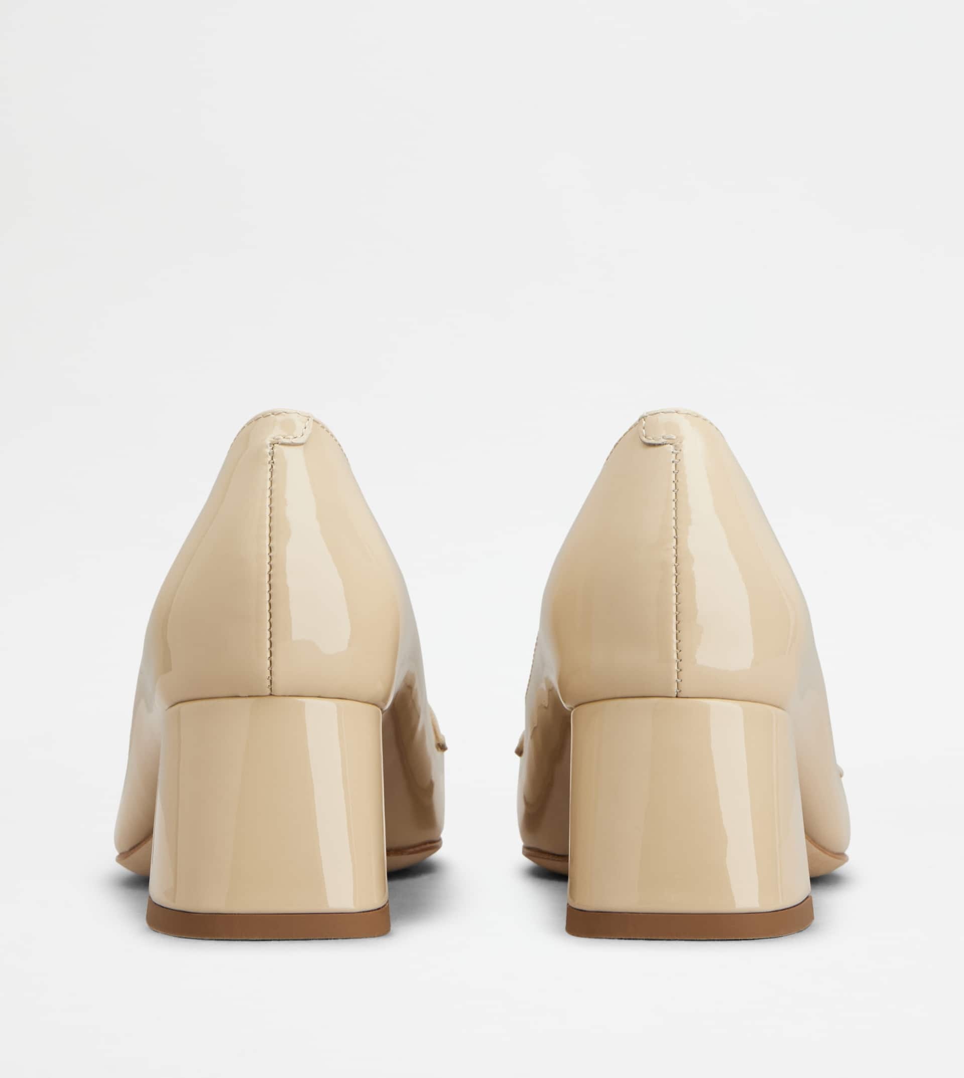 PUMPS IN PATENT LEATHER - BEIGE - 3