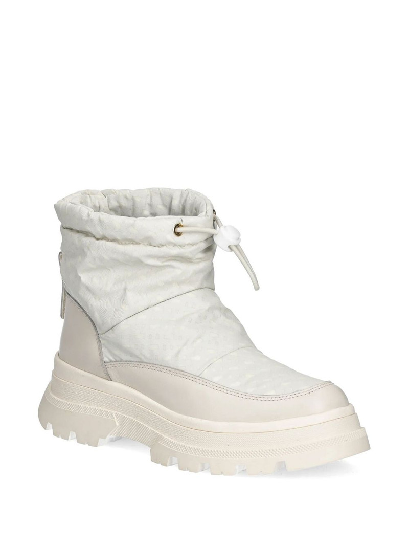 BOSS Foster boots outlook