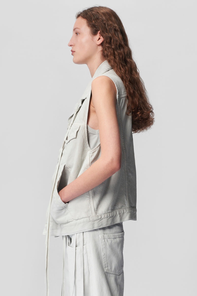 Juliette 5-Pockets High Comfort Sleeveless Jacket - 2