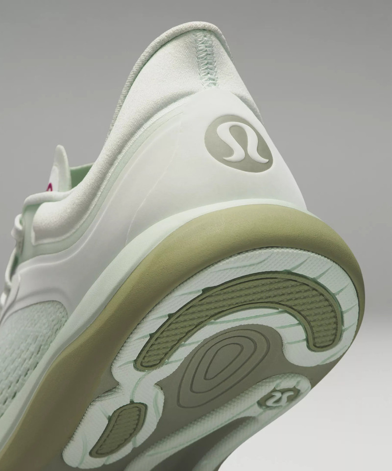 Chargefeel Low Women's Workout Shoe 9