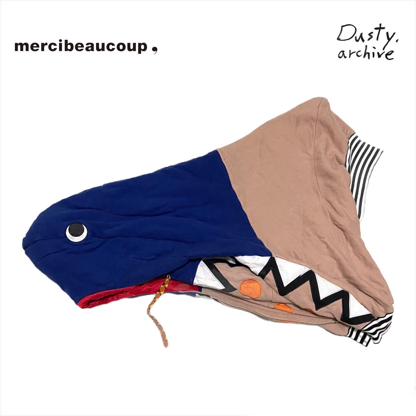 zOthers - Mercibeaucoup runway shark hoodie 1 - 5