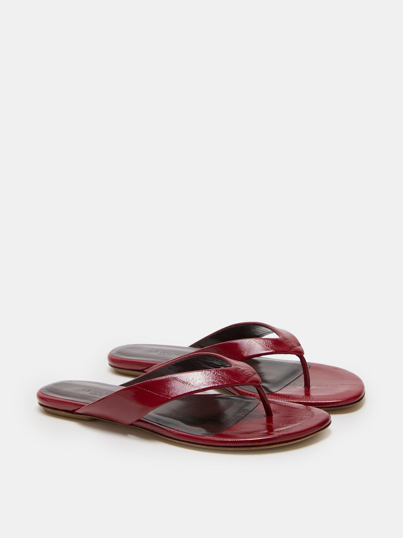 LE MONDE BÉRYL Flat Thong Sandal / Oxblood Leather Eel Effect outlook