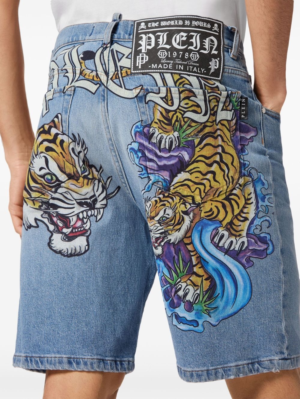 tiger-print denim shorts - 4