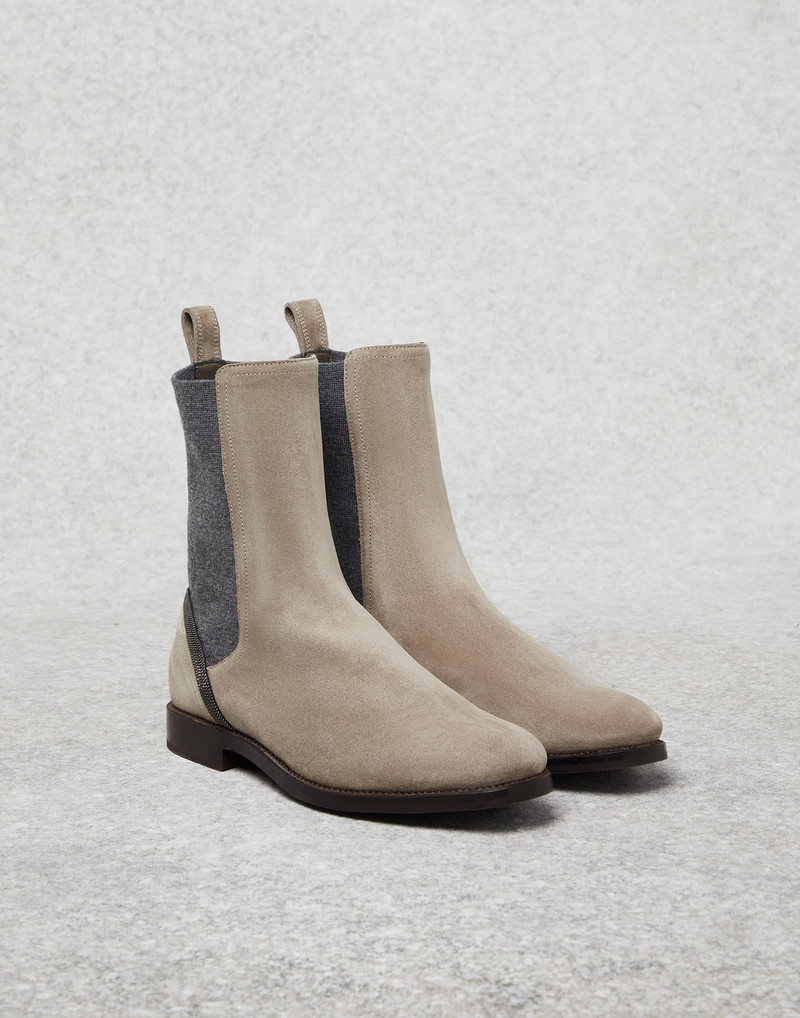 Suede Chelsea boots with shiny contour 1