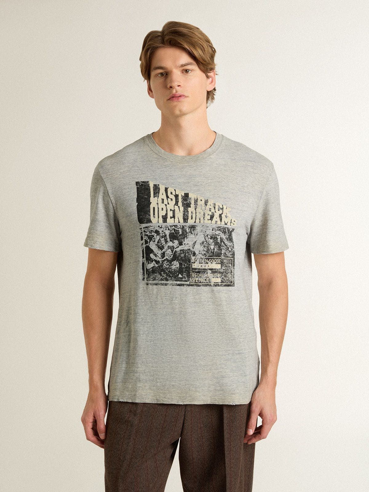 Men's vintage-effect gray T-shirt with print on the front - 2