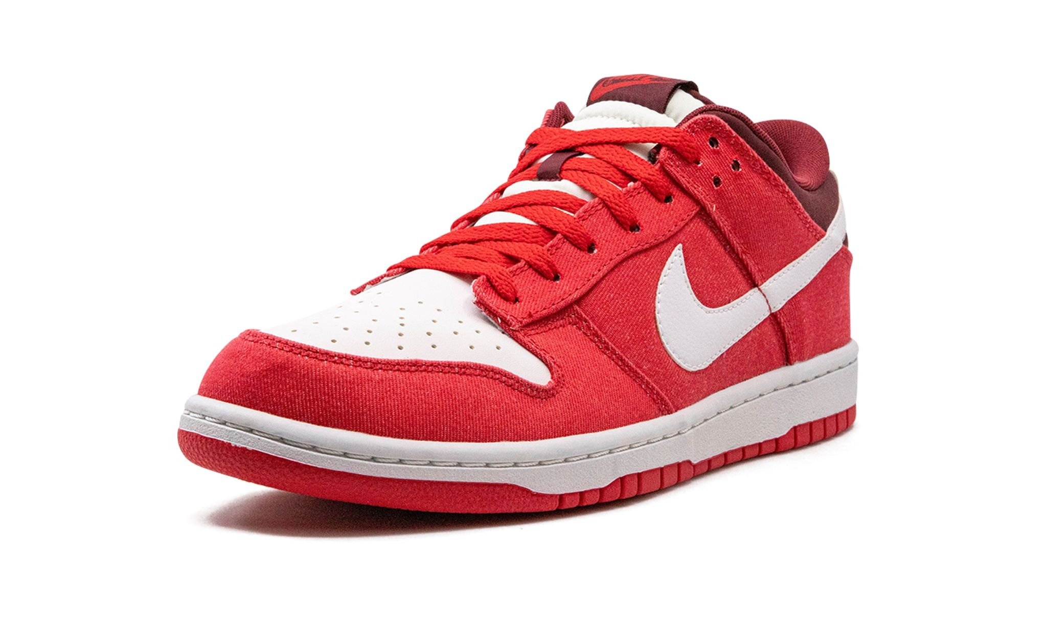 Dunk Low "Hyper Red" - 4