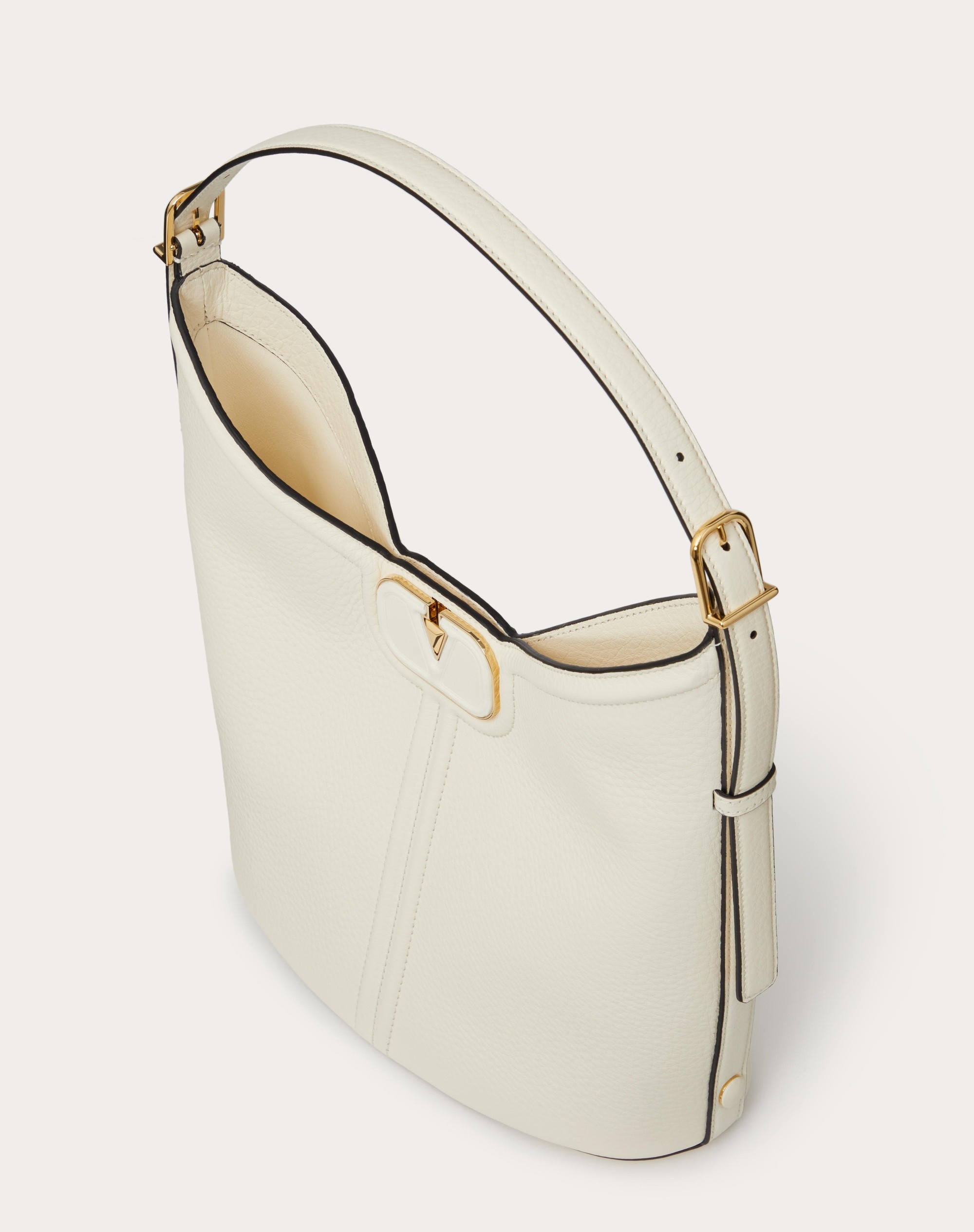 VLOGO LEATHER HOBO BAG IN GRAINY CALFSKIN - 6