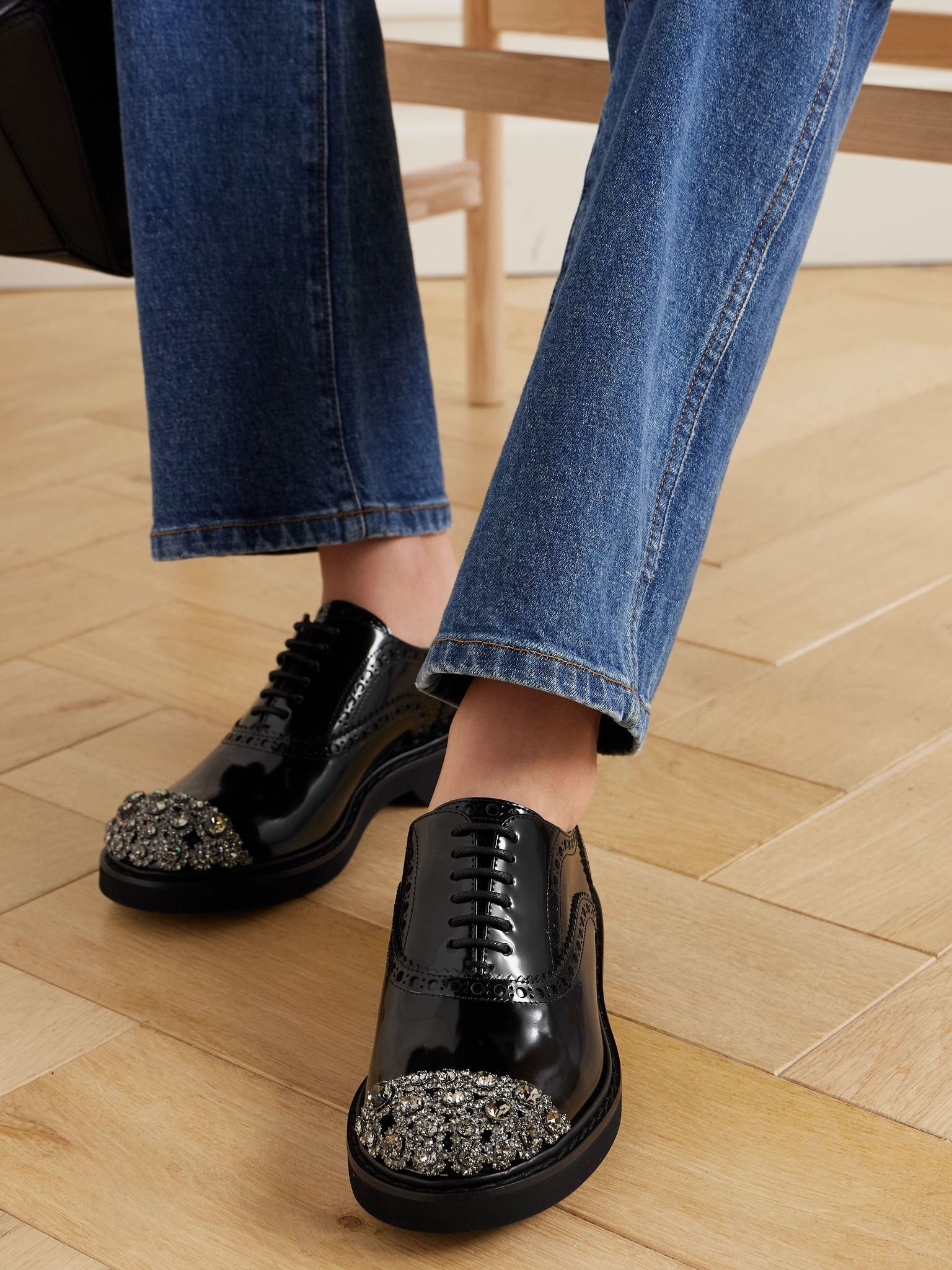 Viv Rangers Flower crystal-embellished patent-leather loafers Black - 2